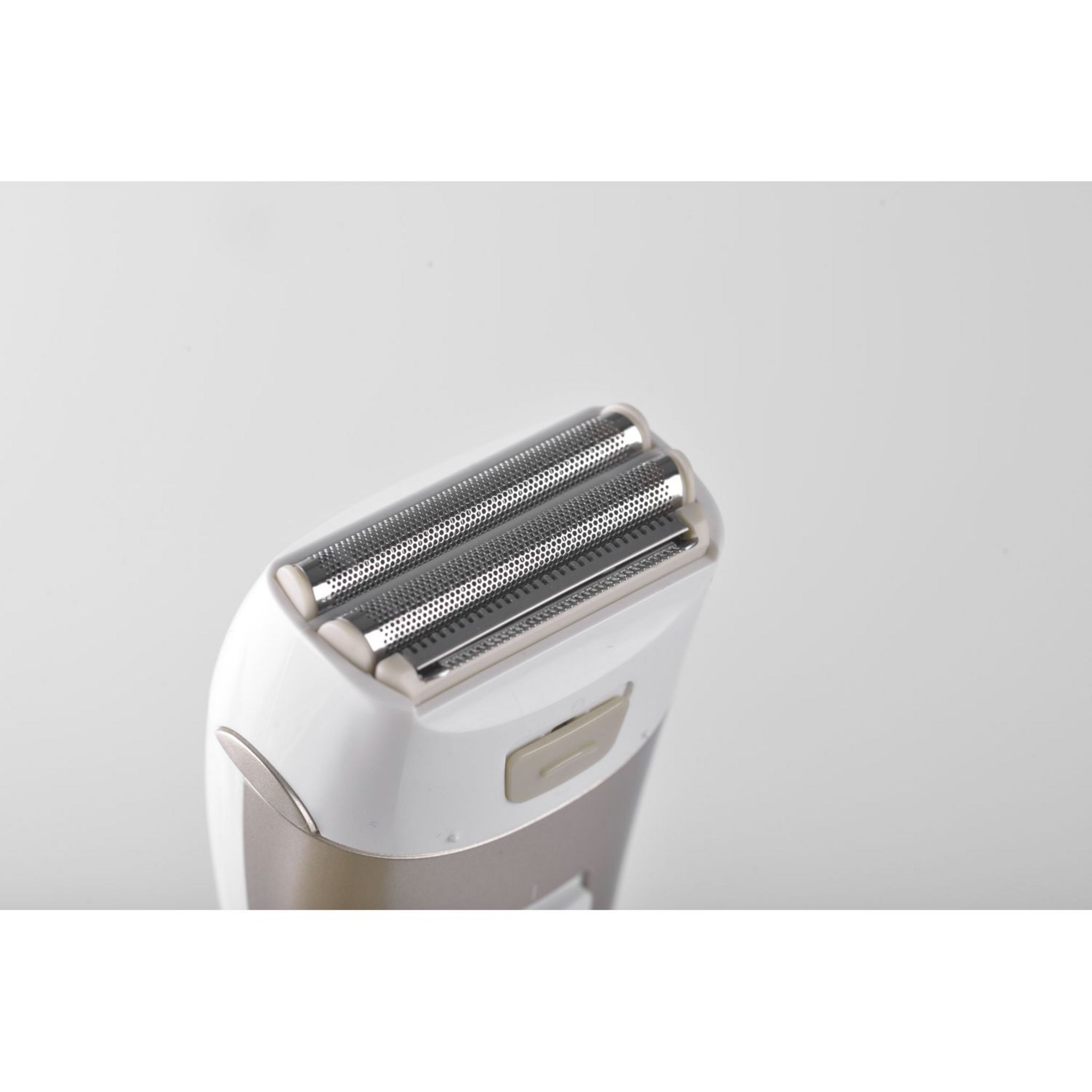 Voir la diapositive 12 : QILIVE Rasoir électrique 600116362 - Rose