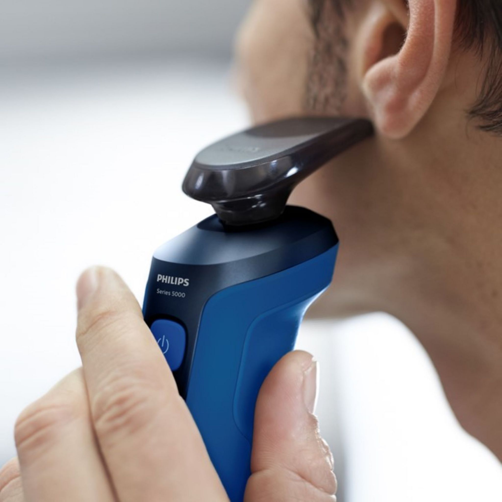 Voir la diapositive 6 : PHILIPS Rasoir électrique S5466/17 - Bleu