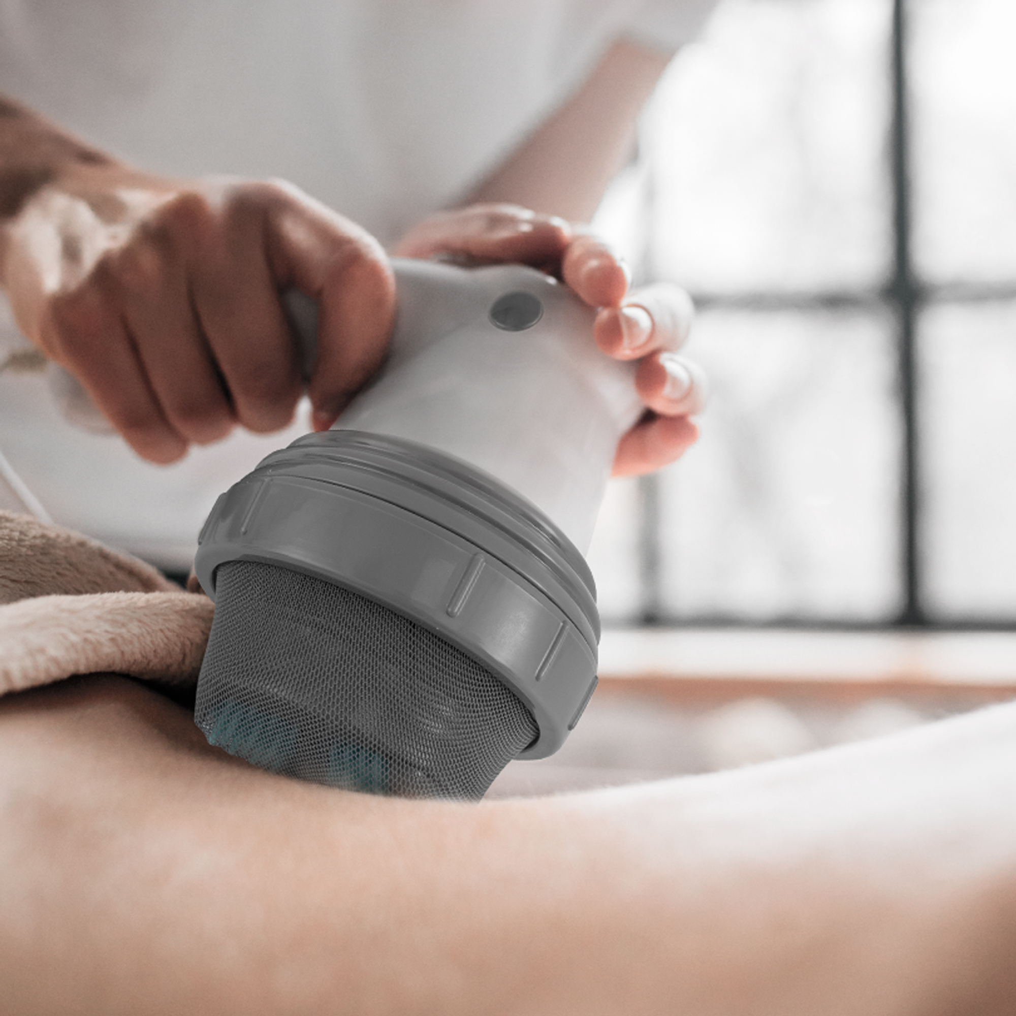 Voir la diapositive 8 : YOGHI Masseur multi usages MASSBODY 150 - Blanc
