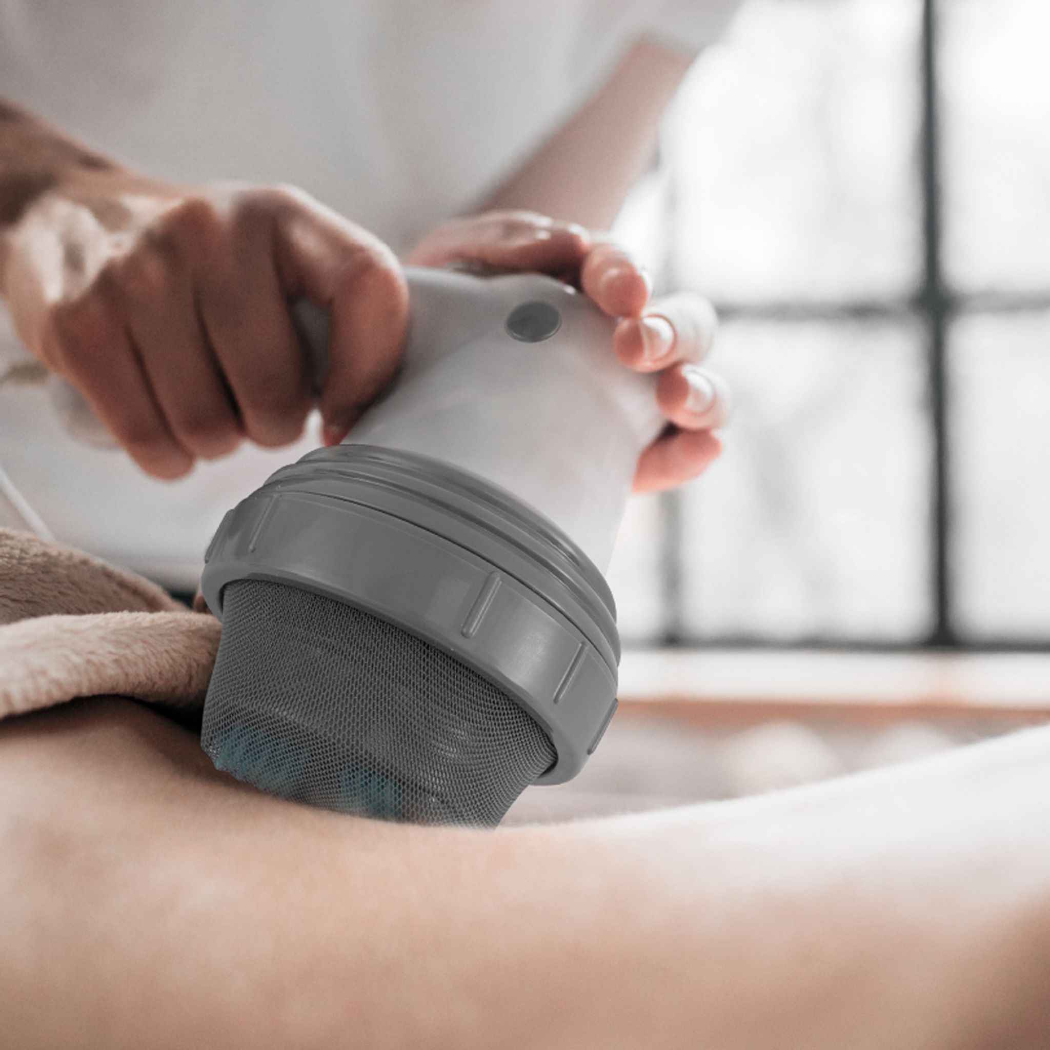 Voir la diapositive 8 : YOGHI Masseur multi usages MASSBODY 150 - Blanc