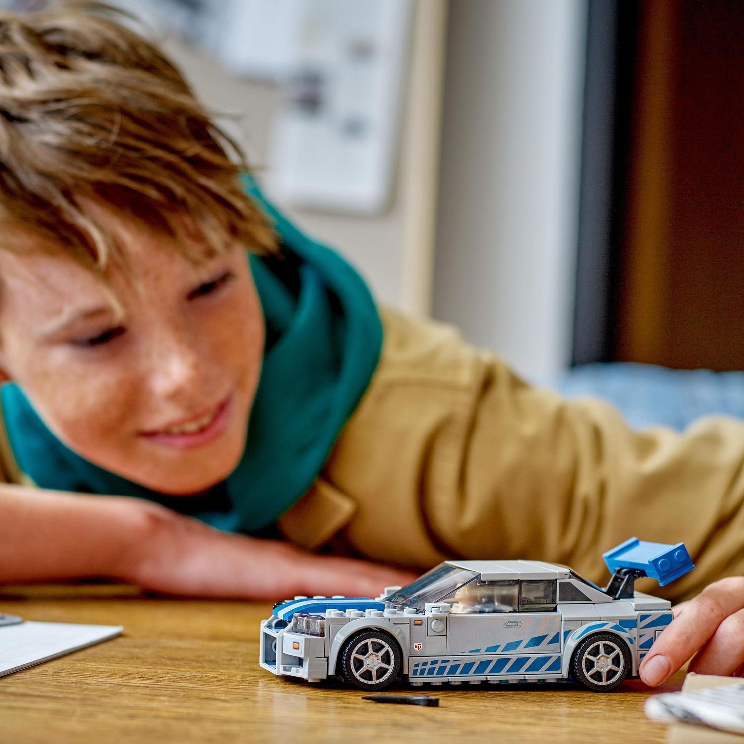 Voir la diapositive 7 : LEGO Speed Champions 76917 Nissan Skyline GT-R (R34) 2 Fast 2 Furious, Maquette de Voiture