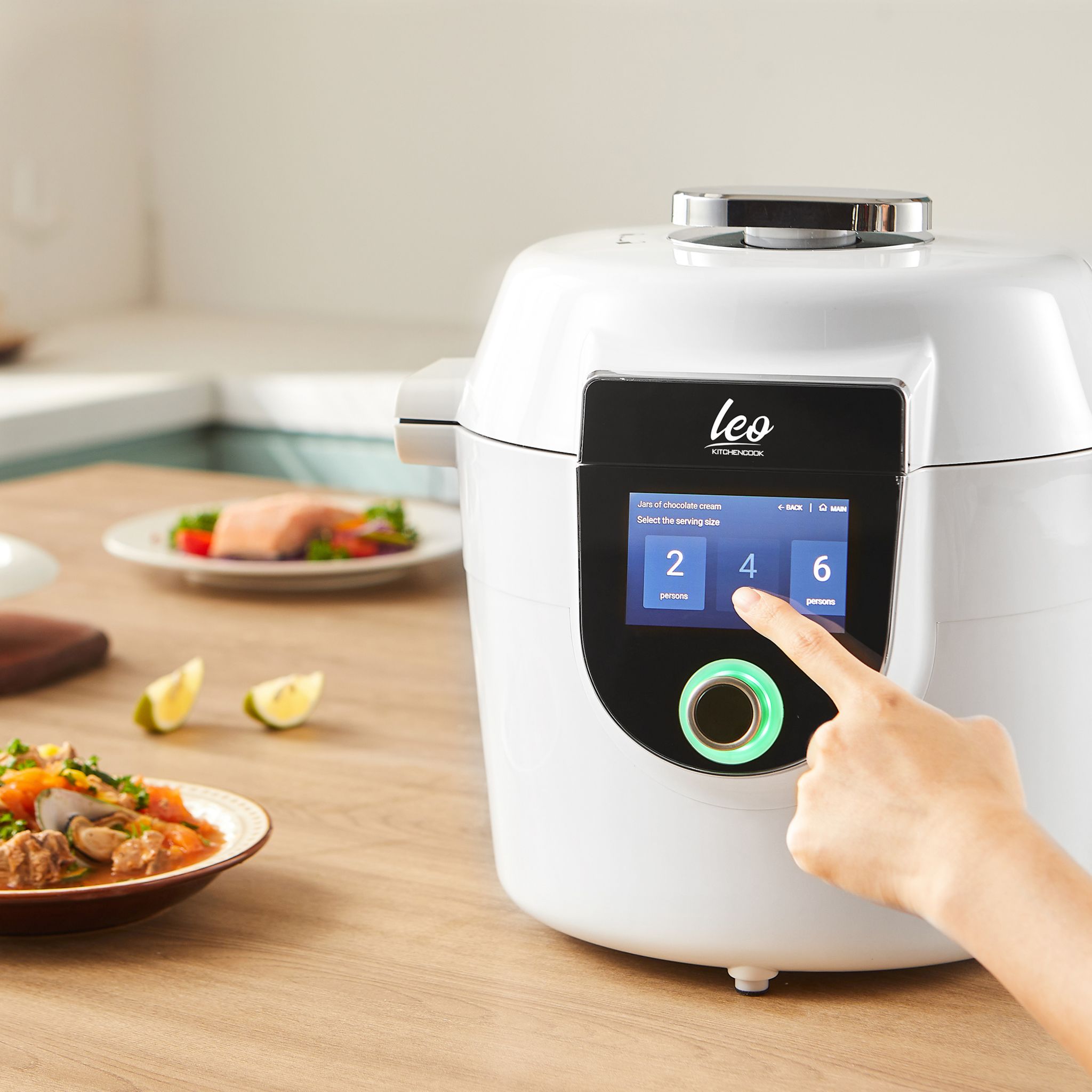 Voir la diapositive 13 : KITCHENCOOK Robot multicuiseur connecté LEO - Blanc