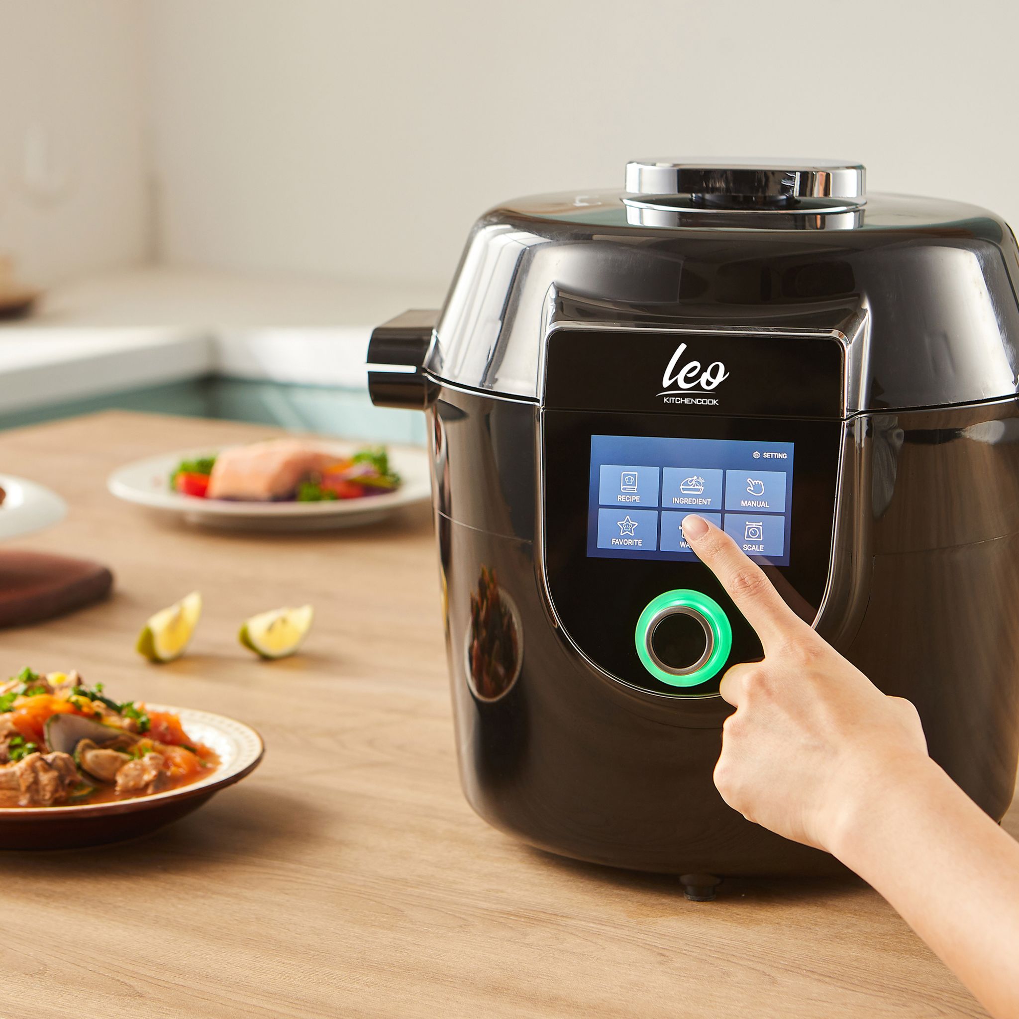 Voir la diapositive 14 : KITCHENCOOK Robot multicuiseur connecté LEO - Noir