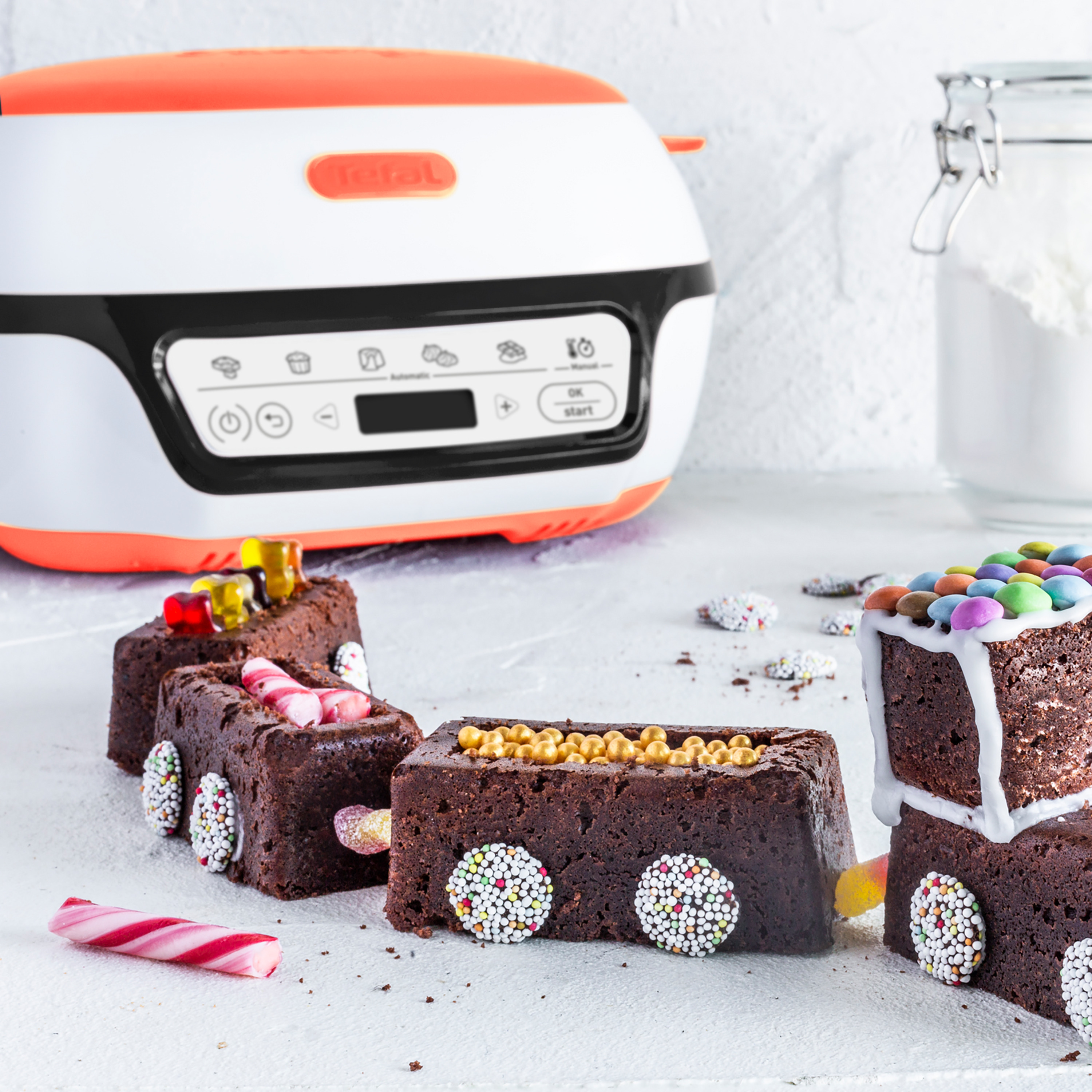 Voir la diapositive 4 : TEFAL Cake factory Tutti Frutti KD801510 - Blanc