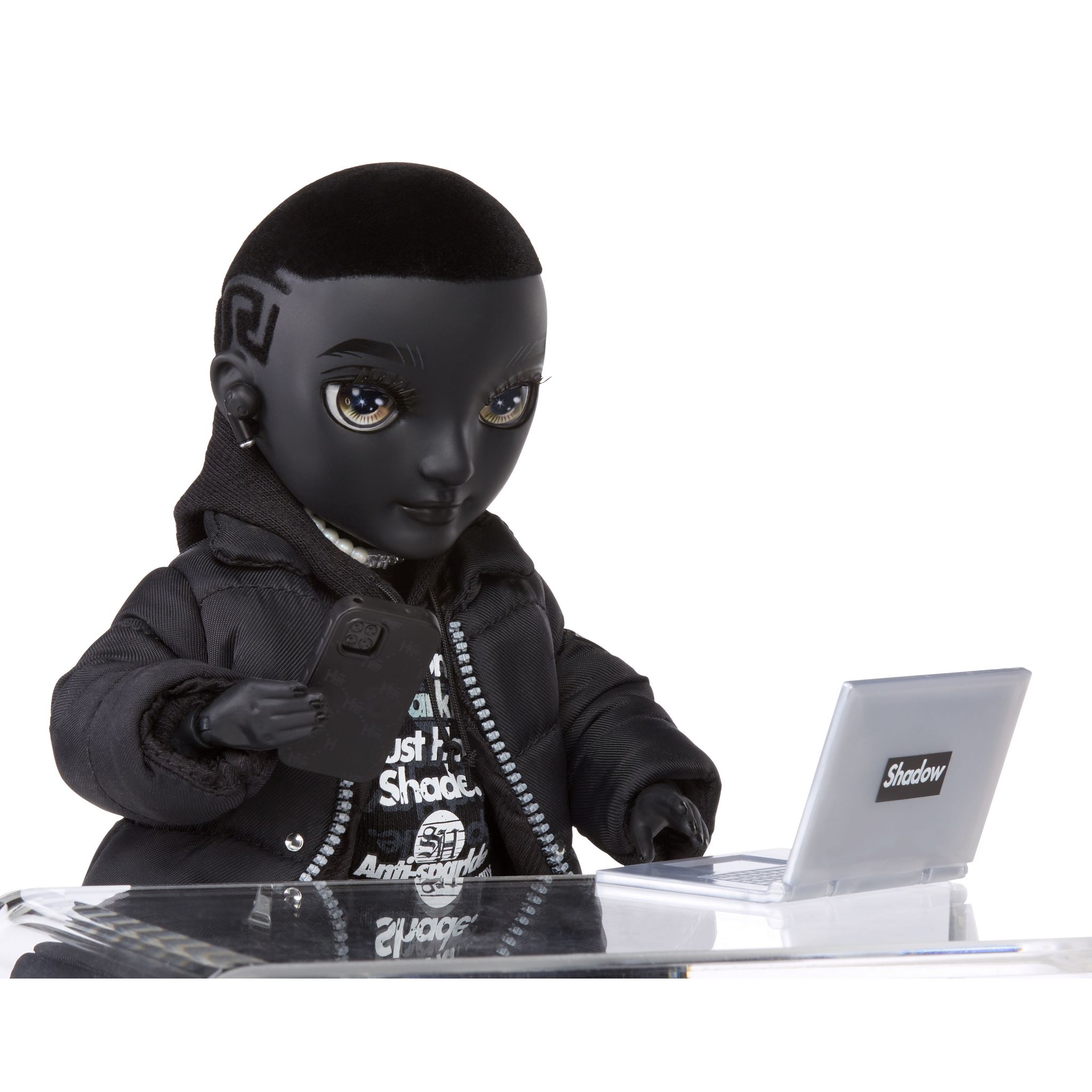 Voir la diapositive 2 : MGA Poupée Shadow High Fashion - Rexx Mc Queen Noir