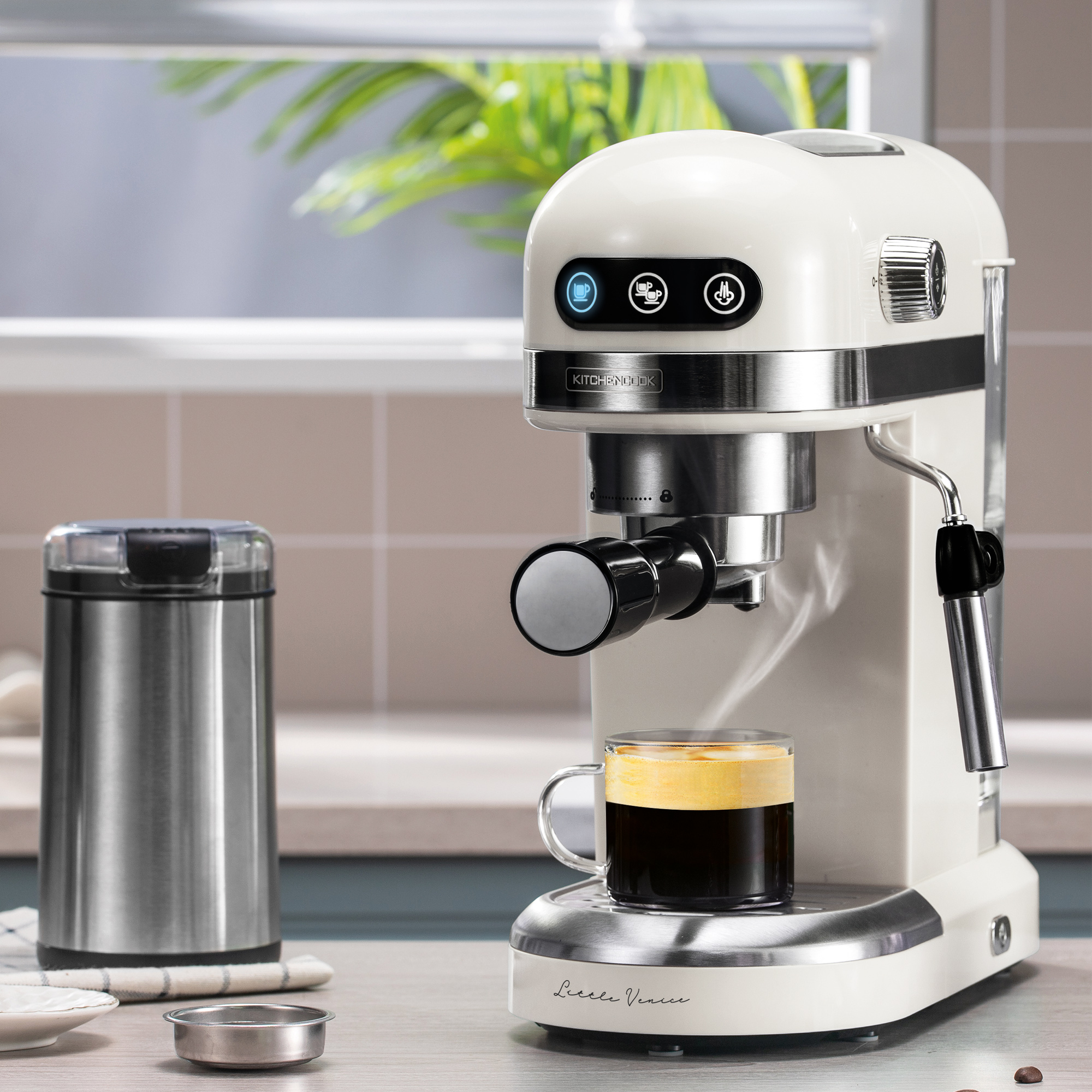 Voir la diapositive 2 : KITCHENCOOK Machine à expresso LITTLE VENICE - Crème