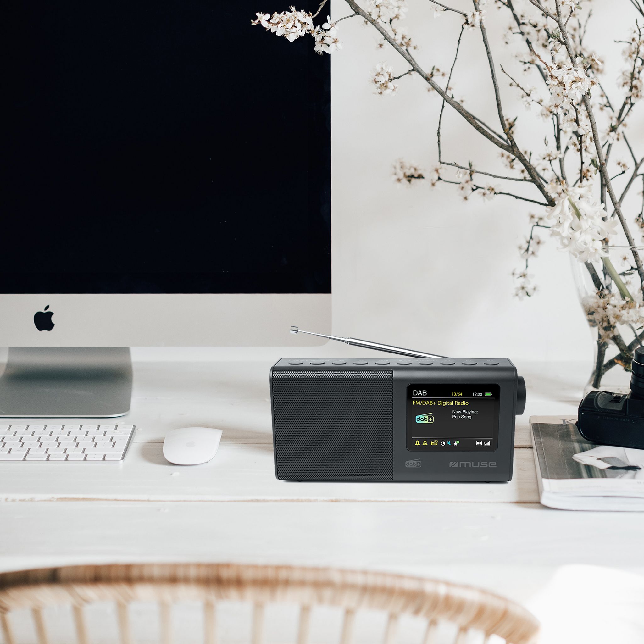 Voir la diapositive 2 : MUSE Radio portable FM M-228 DB - Noir