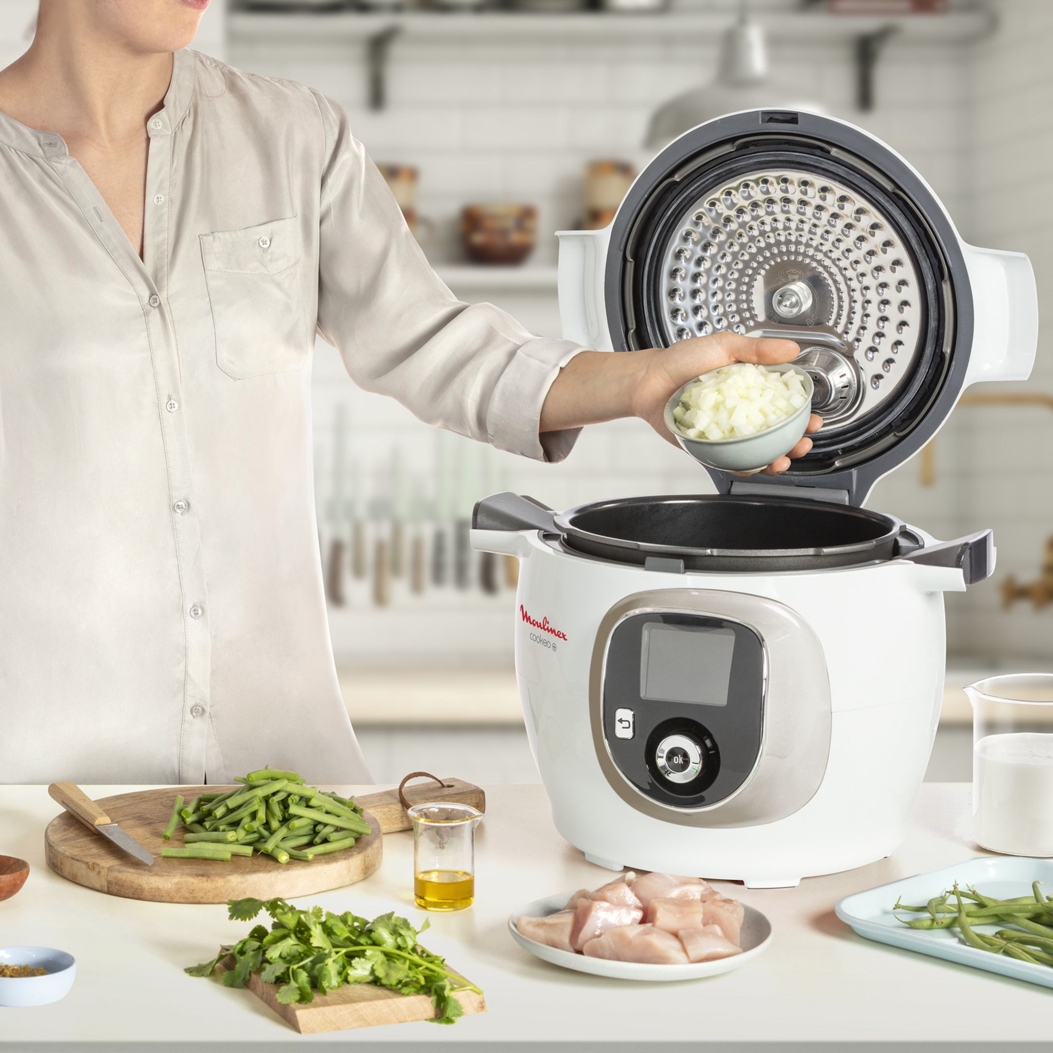 Voir la diapositive 5 : MOULINEX Multicuiseur intelligent COOKEO YY5167FB - Blanc
