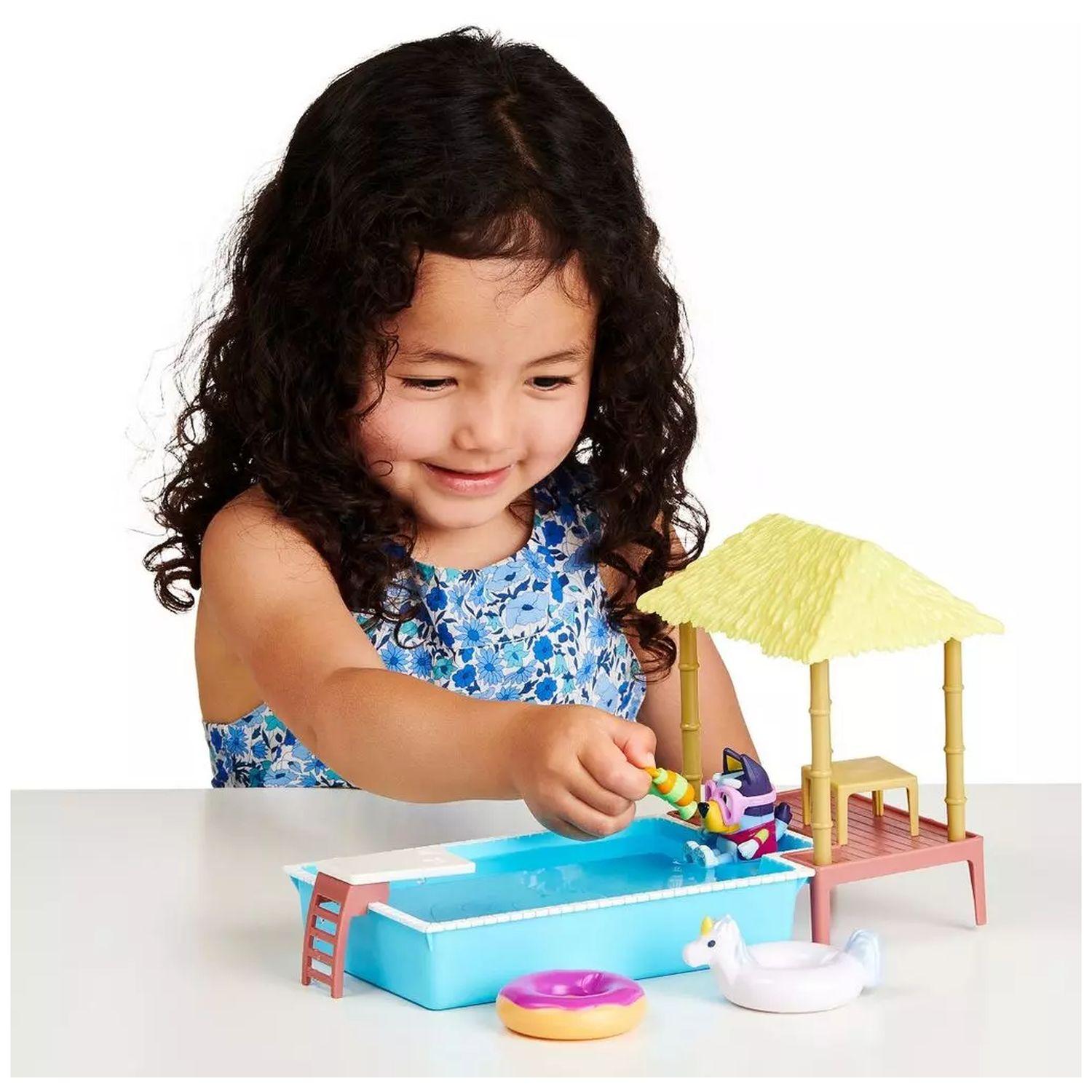 Voir la diapositive 5 : MOOSE Coffret La piscine de Bluey et accessoires