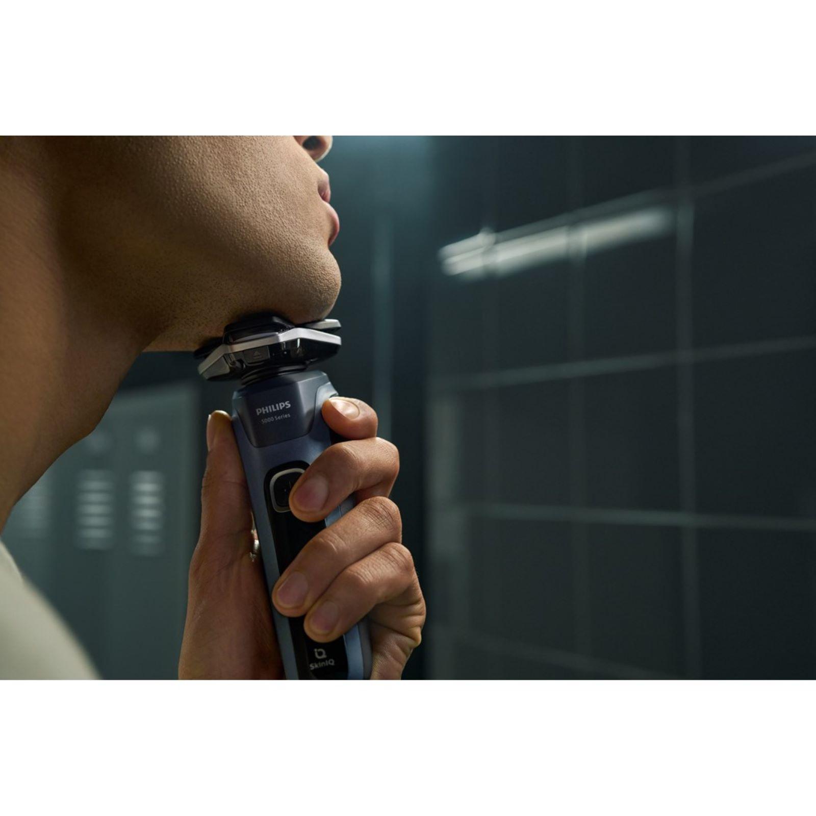 Voir la diapositive 5 : PHILIPS Rasoir électrique S5880/50 - Bleu océan