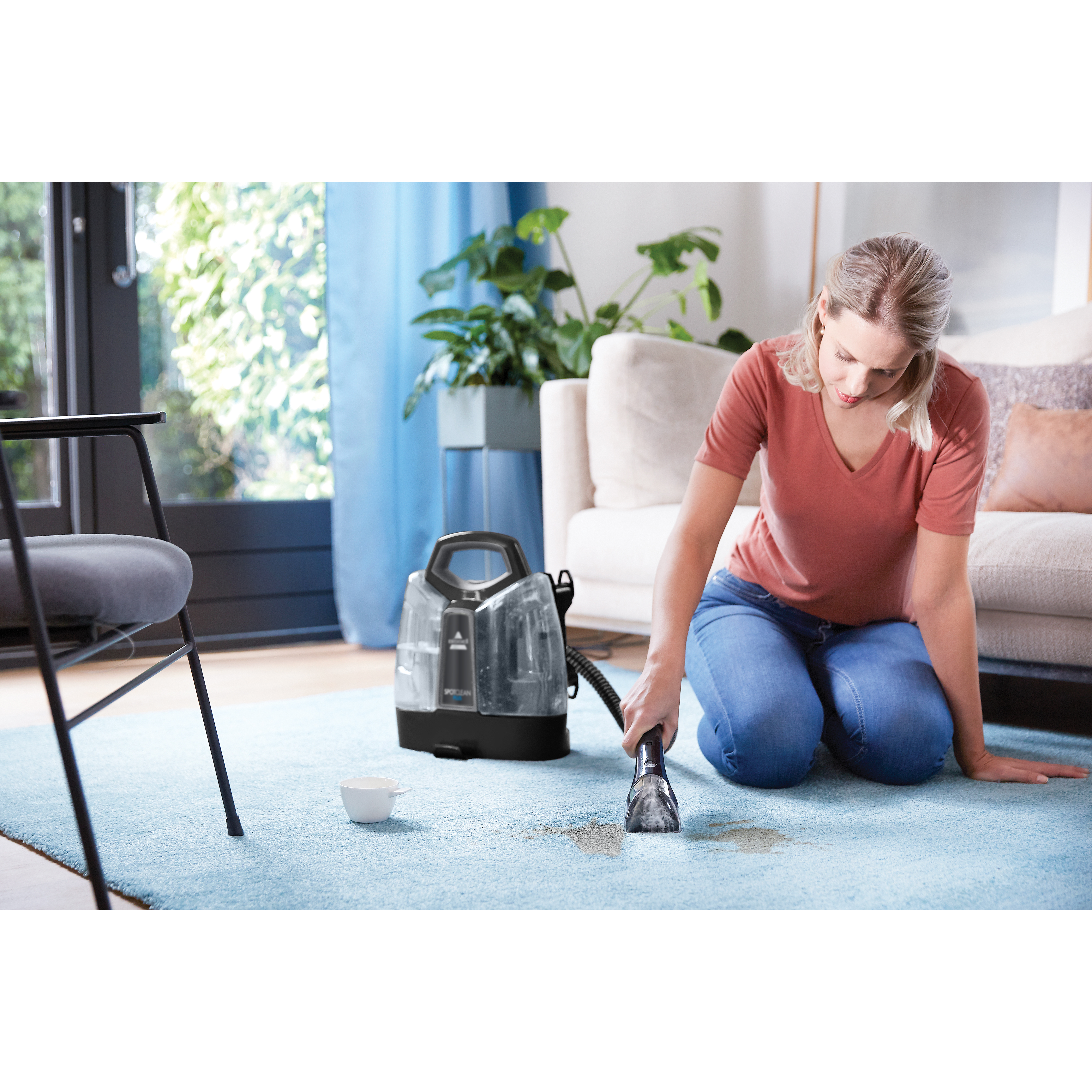 Voir la diapositive 4 : BISSELL Détacheur portable B3724N - Noir