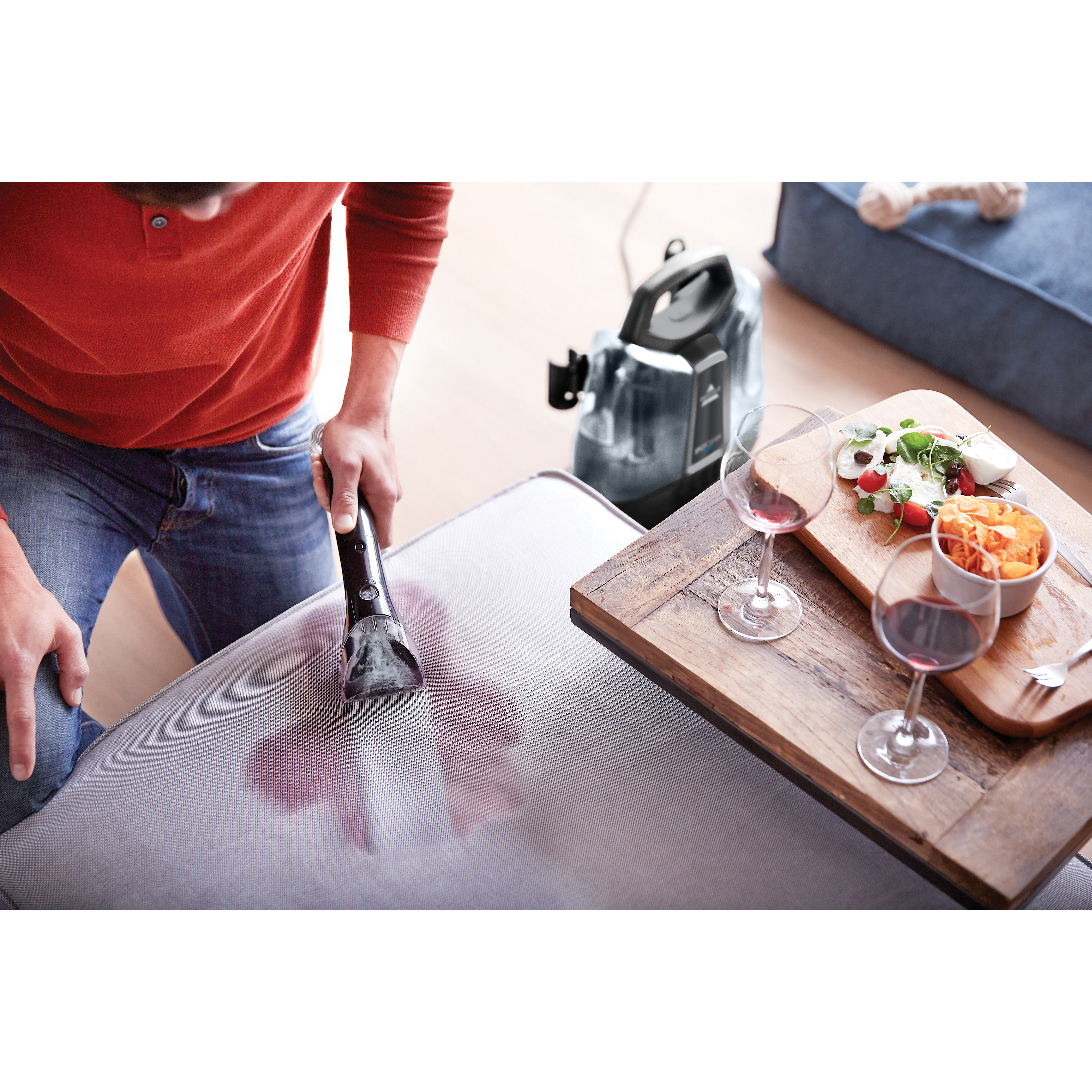 Voir la diapositive 6 : BISSELL Détacheur portable B3724N - Noir