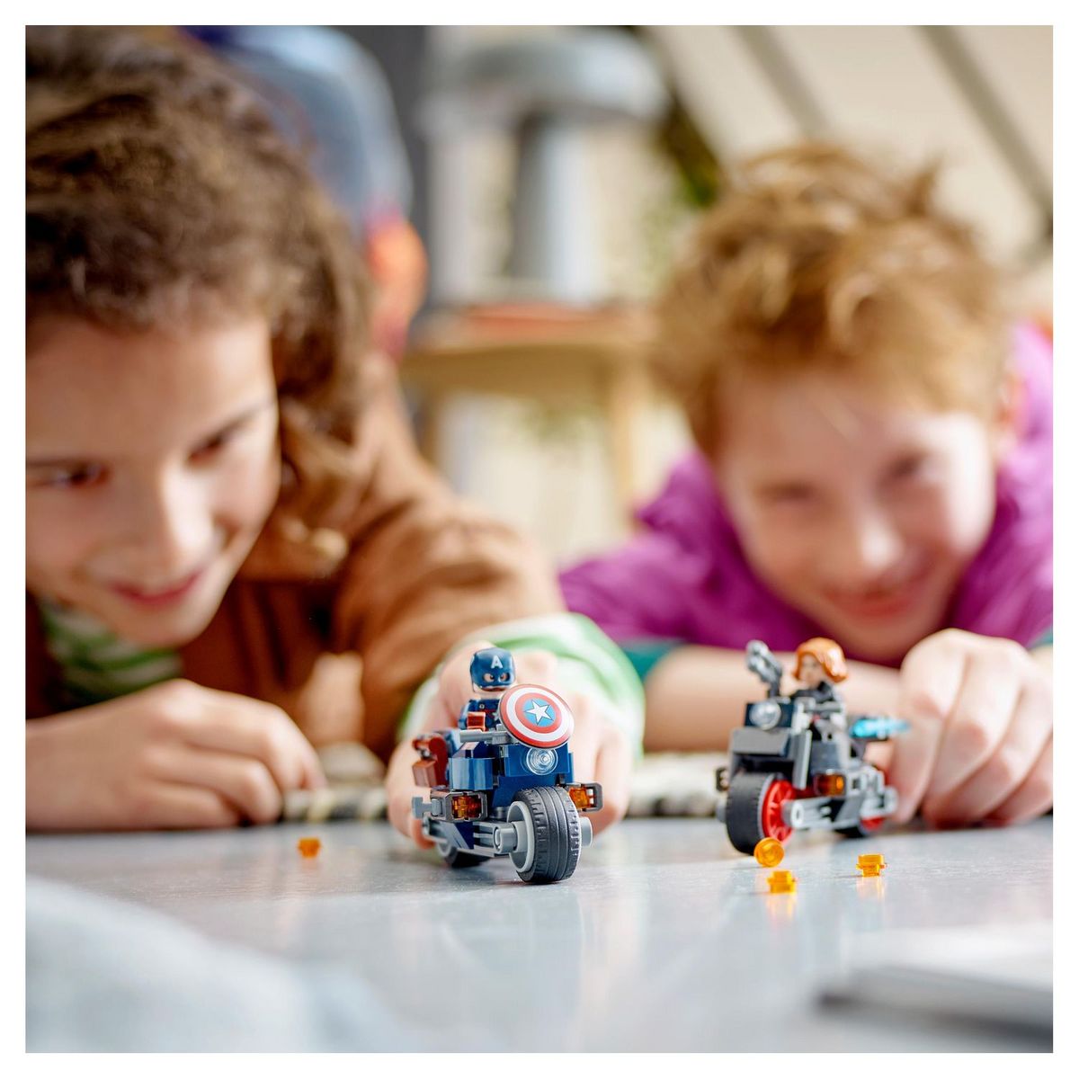 LEGO Marvel 76260 - Les Motos de Black Widow et de Captain America, Set Avengers L'Ère d'Ultron avec 2 Jouet de Motos, Super-Héros pour Enfants