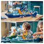Voir la diapositive 3 : LEGO City 60368 - Le Navire d'Exploration Arctique, Grand Jouet avec Bateau Flottant, Hélicoptère, Sous-Marin, Épave de Viking, 7 Minifigurines et Figurine d'Orque