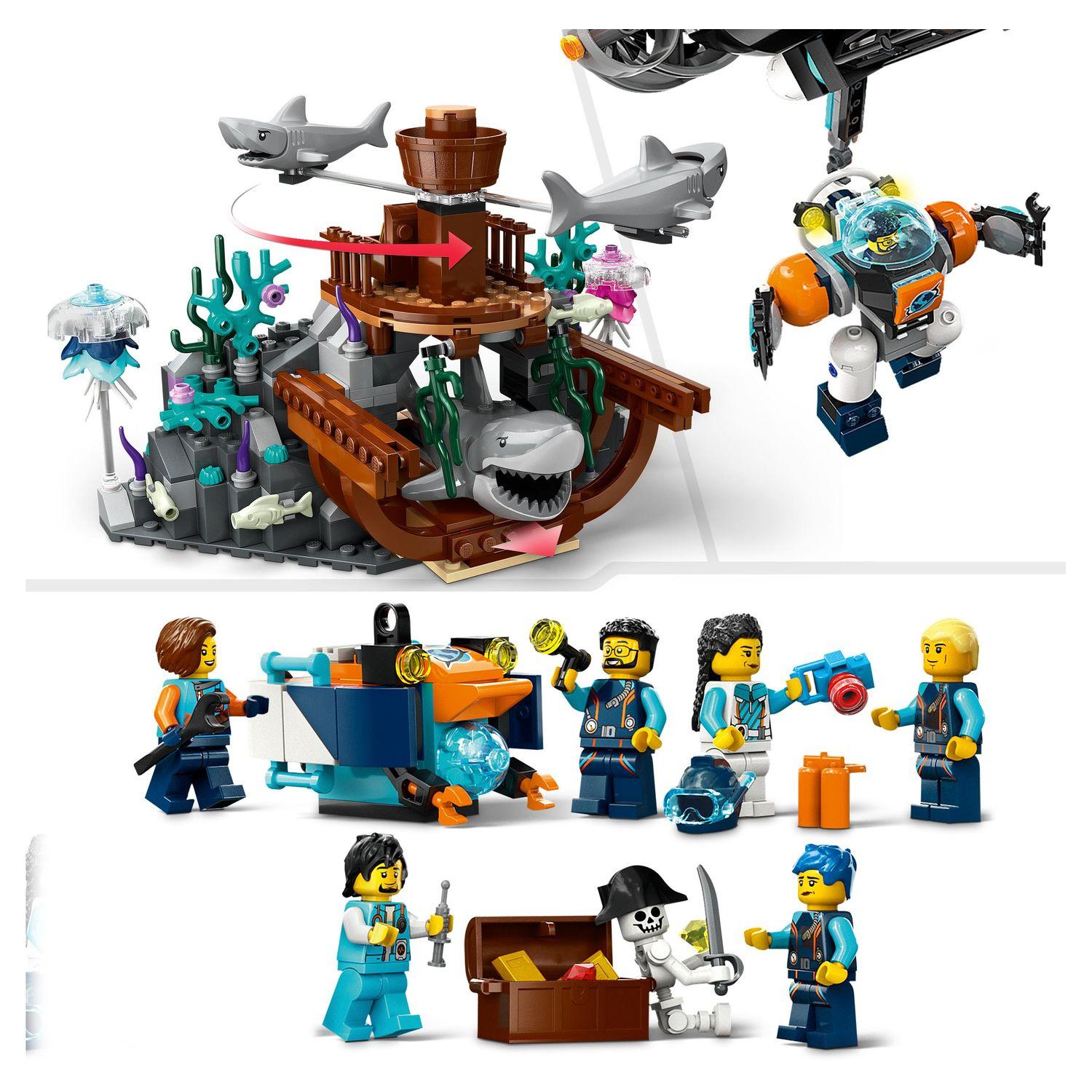 Voir la diapositive 6 : LEGO City 60379 - Le Sous-Marin d'Exploration en Eaux Profondes, Jouet avec Drone, Figurines Requin, Épave et Minifigurines Plongeur