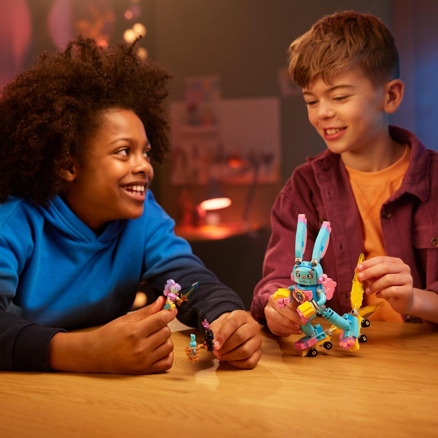 Voir la diapositive 7 : LEGO LEGO DREAMZzz 71453 Izzie et Bunchu le Lapin, Jouet avec Figurines de la Série TV