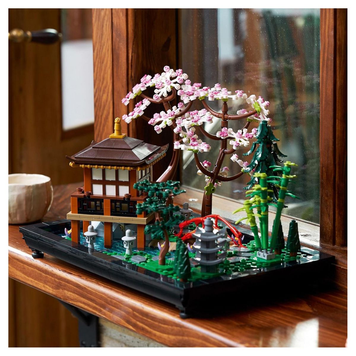 LEGO LEGO Icons 10315 Le Jardin Paisible, Kit de Jardinage Botanique Zen pour Adultes, Cadeau pour Femmes, Hommes