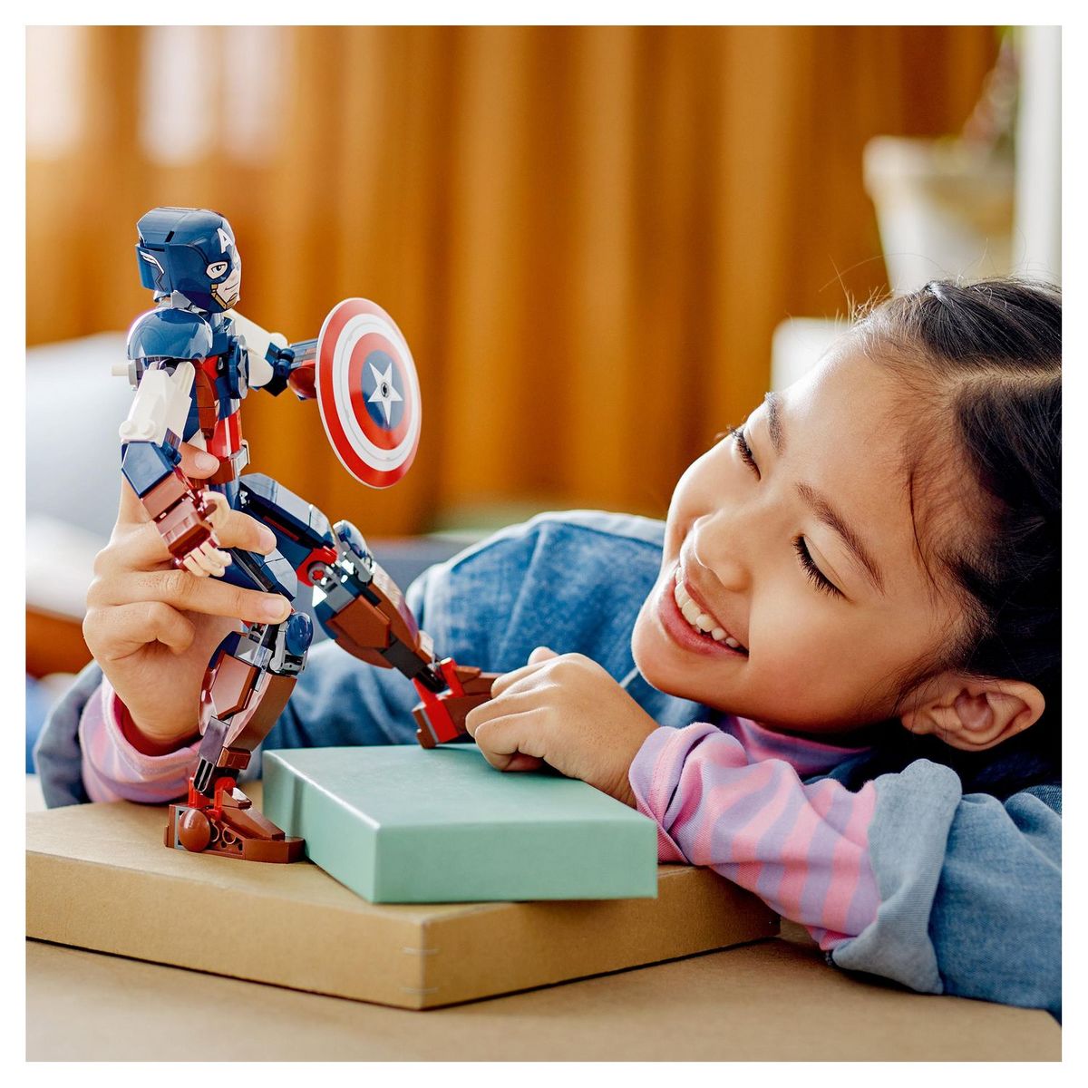 LEGO LEGO Marvel 76258 La Figurine de Captain America avec Bouclier, Jouet et Décoration Avengers