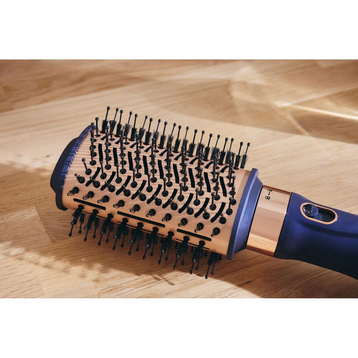 QILIVE Brosse soufflante volumisante Q.7880 - Bleu