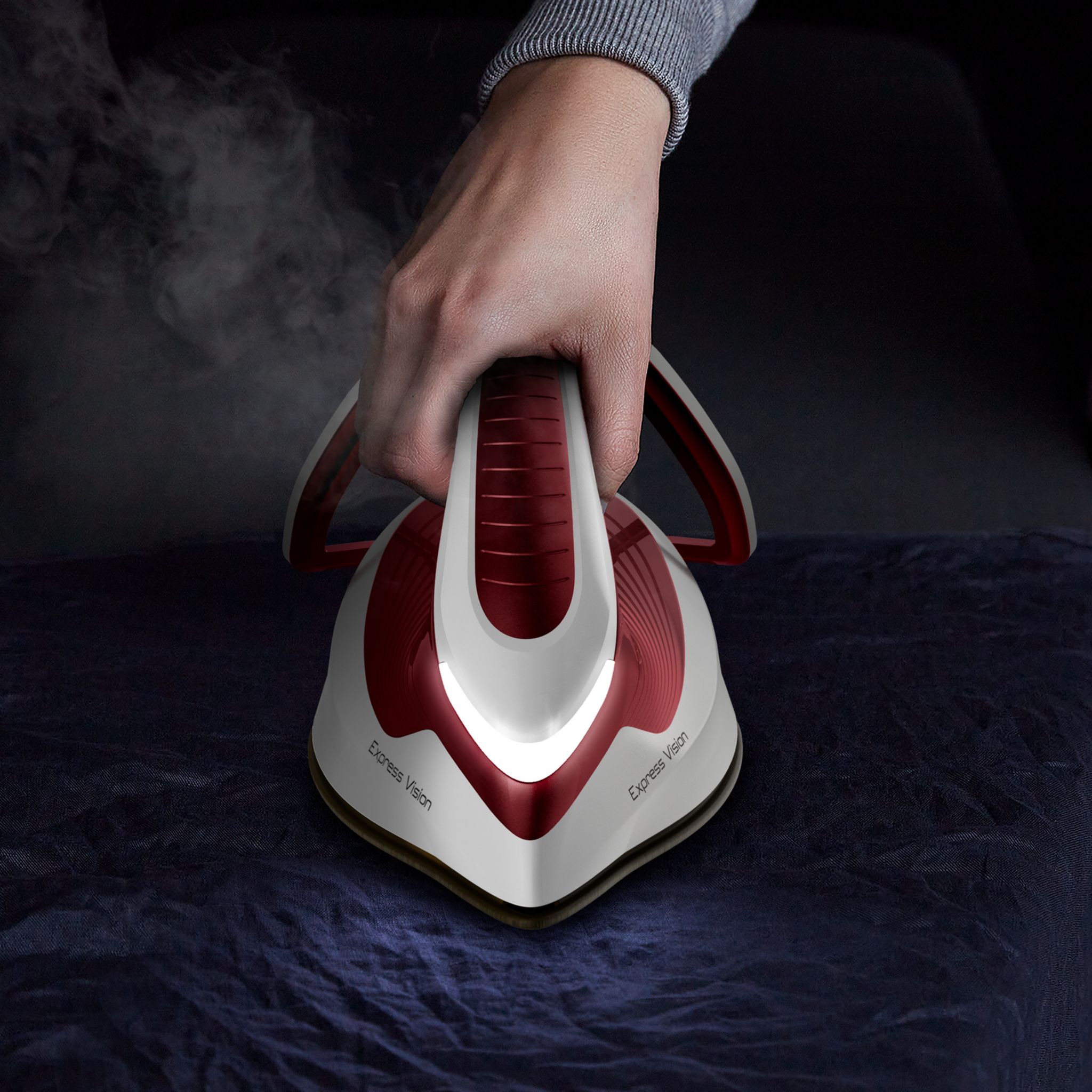 Voir la diapositive 4 : CALOR Centrale vapeur Express Vision SV8150 - Rouge