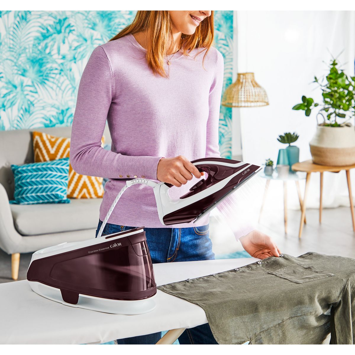 CALOR Centrale vapeur&nbsp;&nbsp;Express Essential&nbsp;SV6120 - Lie de vin