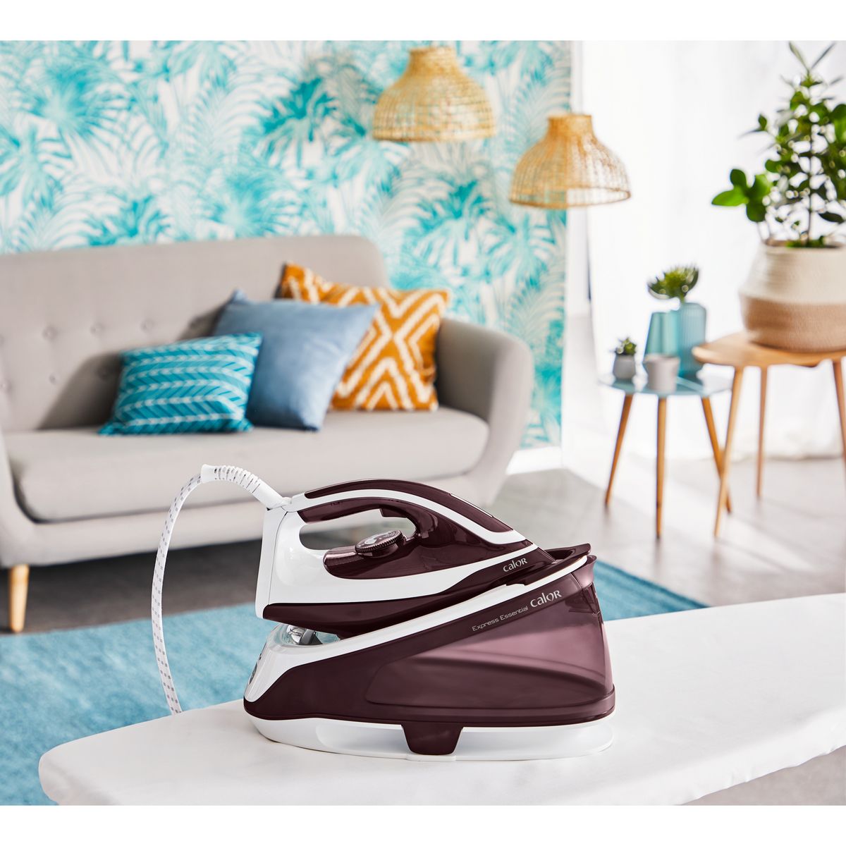 CALOR Centrale vapeur&nbsp;&nbsp;Express Essential&nbsp;SV6120 - Lie de vin