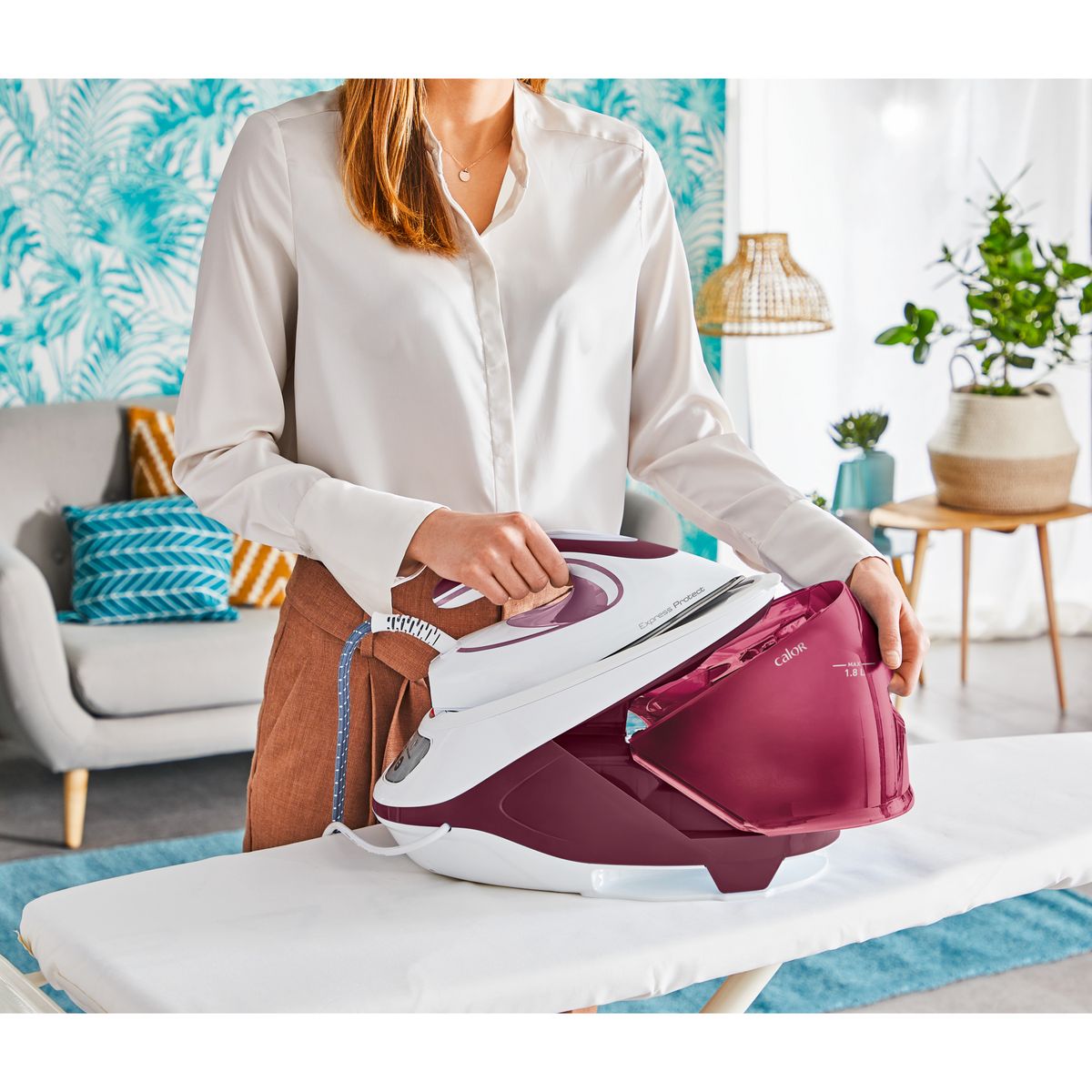 CALOR Centrale vapeur&nbsp;Express&nbsp;Protect Powerful&nbsp;SV9201 - Violet