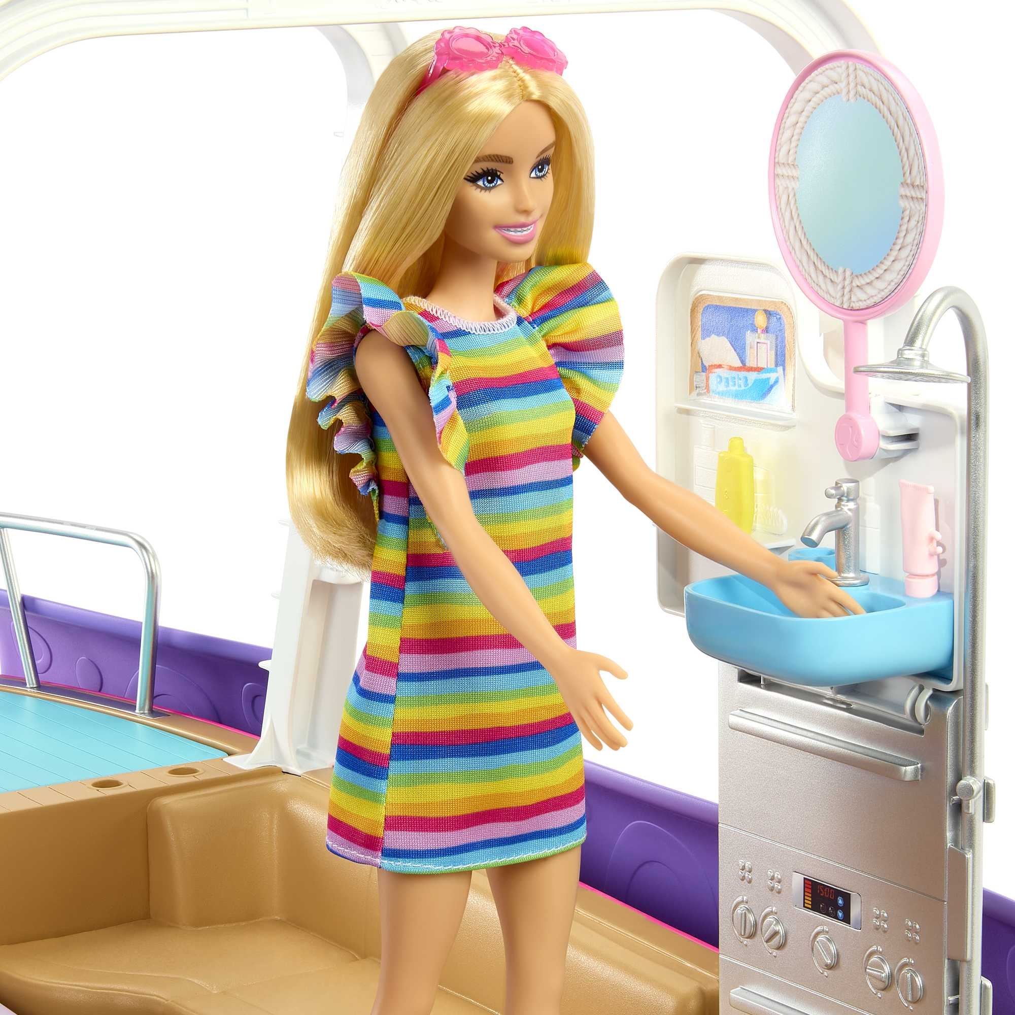 Voir la diapositive 2 : MATTEL Coffret Le Bateau de Rêve de Barbie
