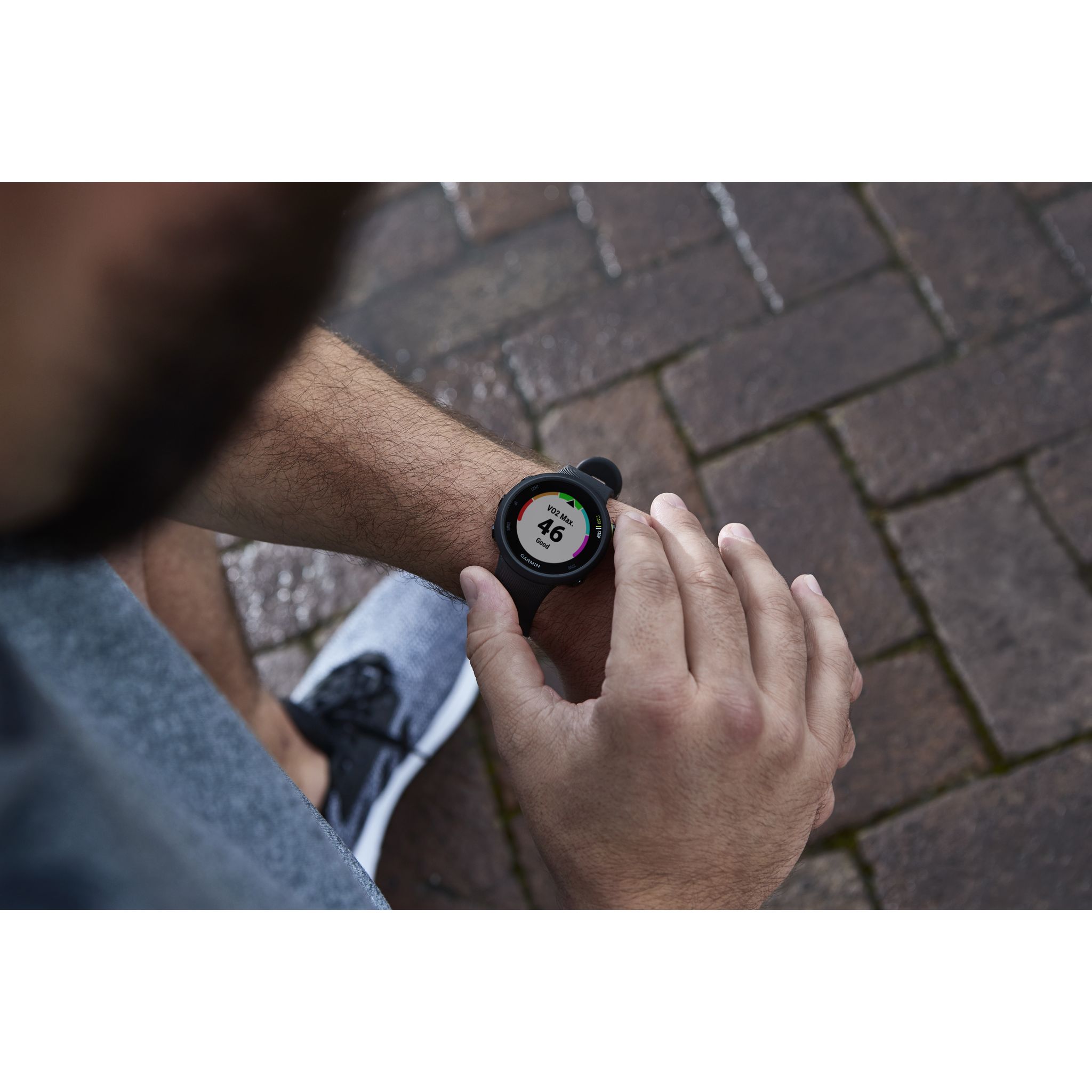 Voir la diapositive 5 : GARMIN Montre connectée Forerunner 45 - Noir