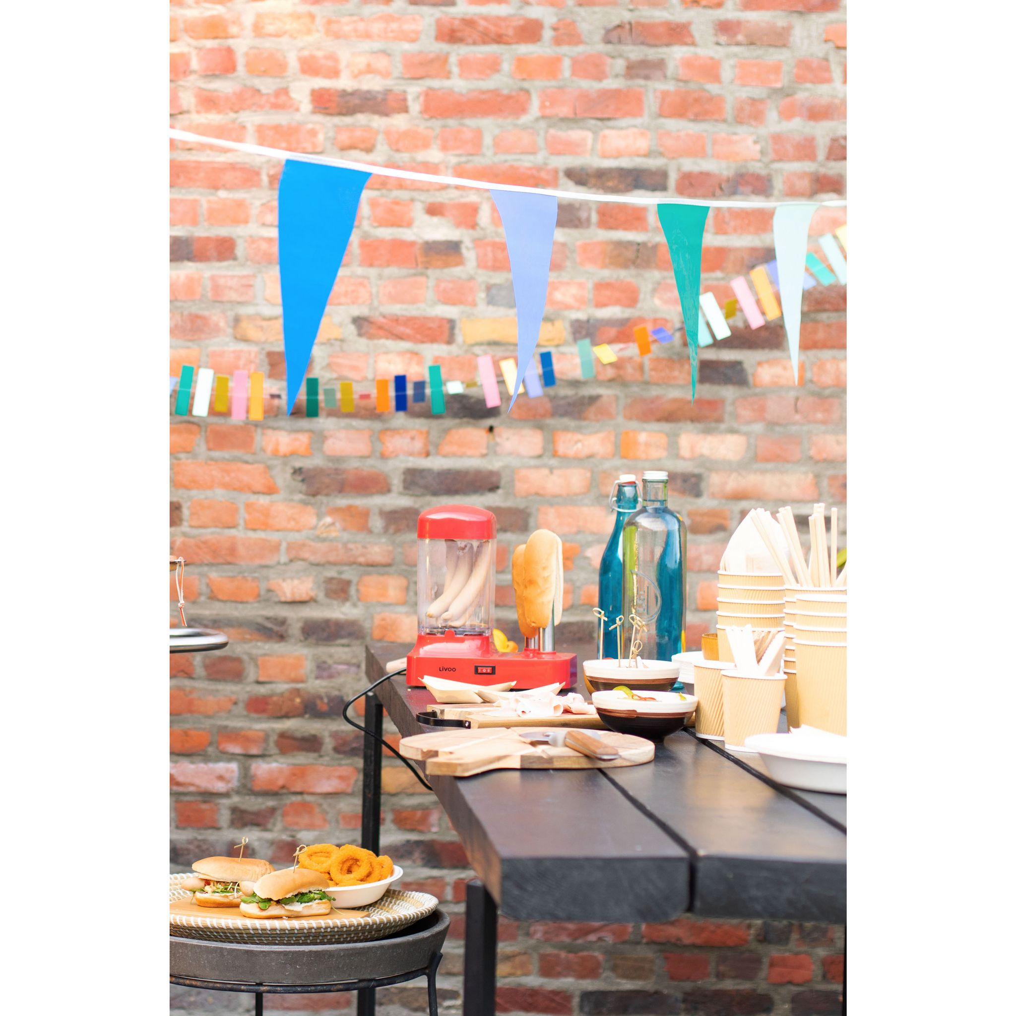 Voir la diapositive 3 : LIVOO Machine à hot-dog DOC238RC - Rouge