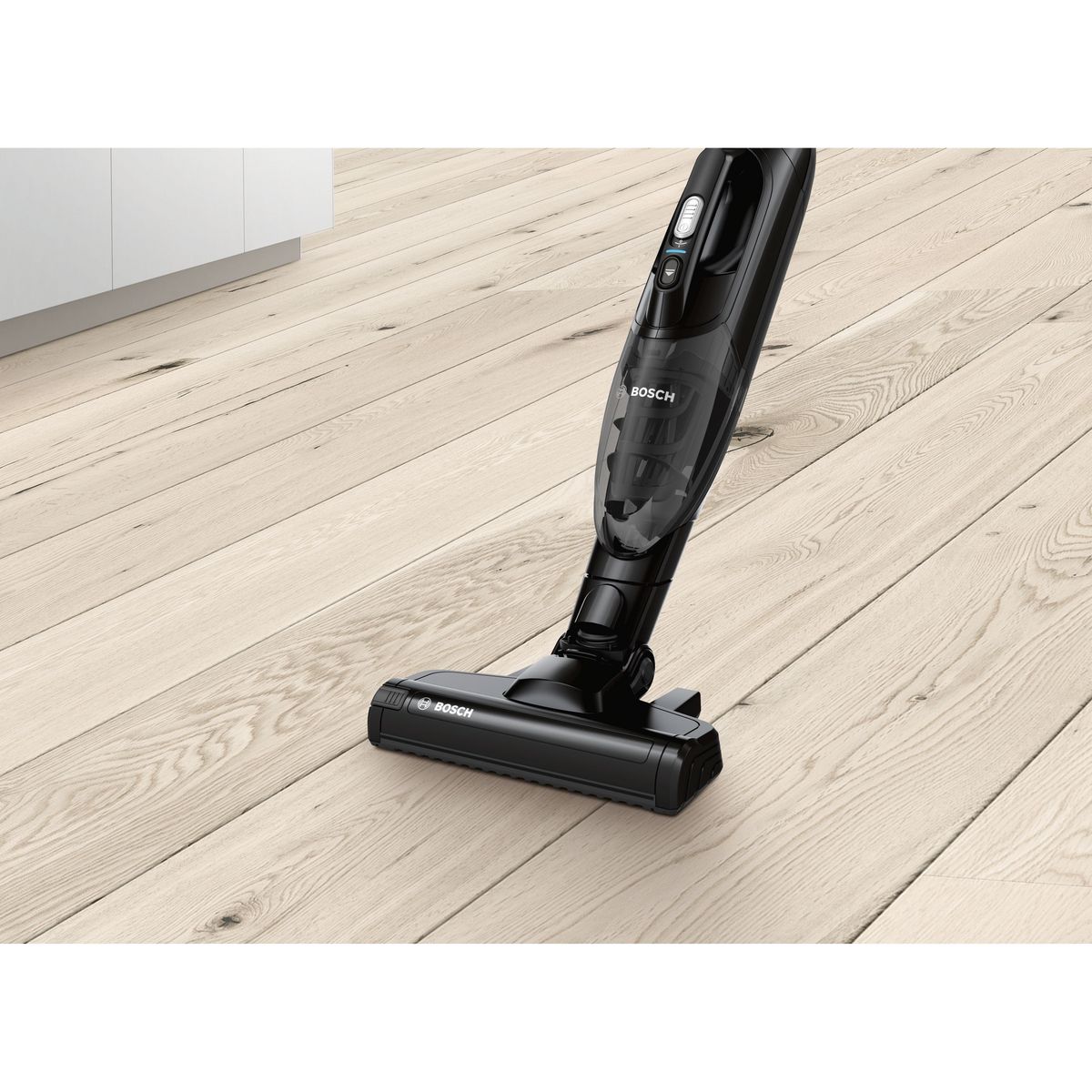 BOSCH Aspirateur balai sans sac 2 en 1 BCHF216B - Noir