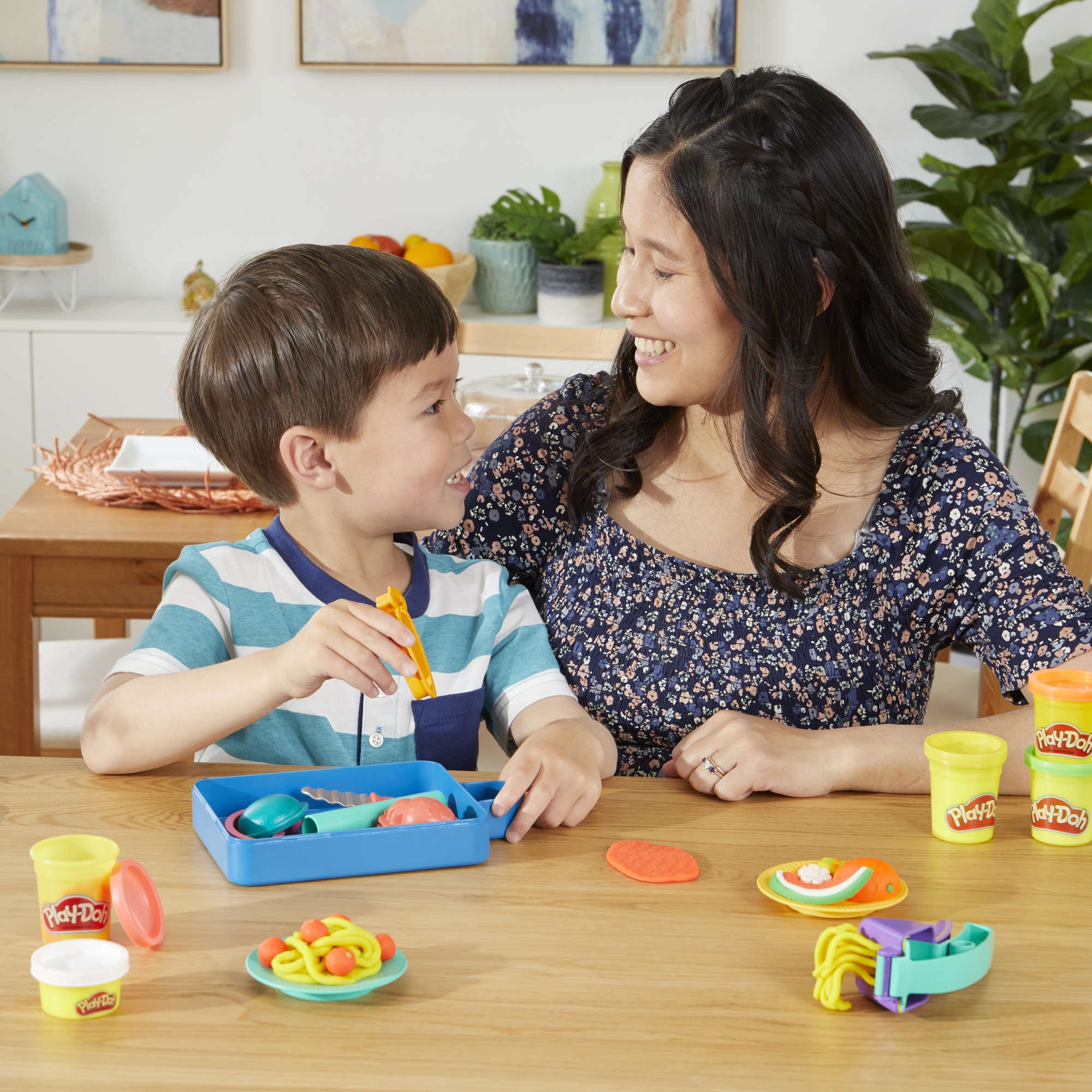 Voir la diapositive 11 : HASBRO Coffret Pâte à Modeler Petit Chef Cuisinier - Play Doh