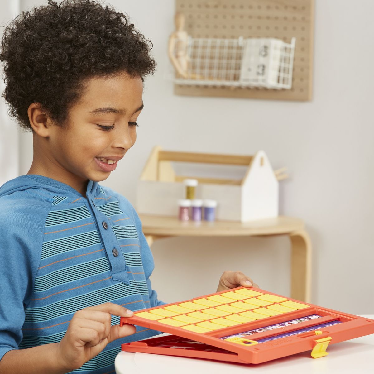 HASBRO Jeu Qui Est Ce ?