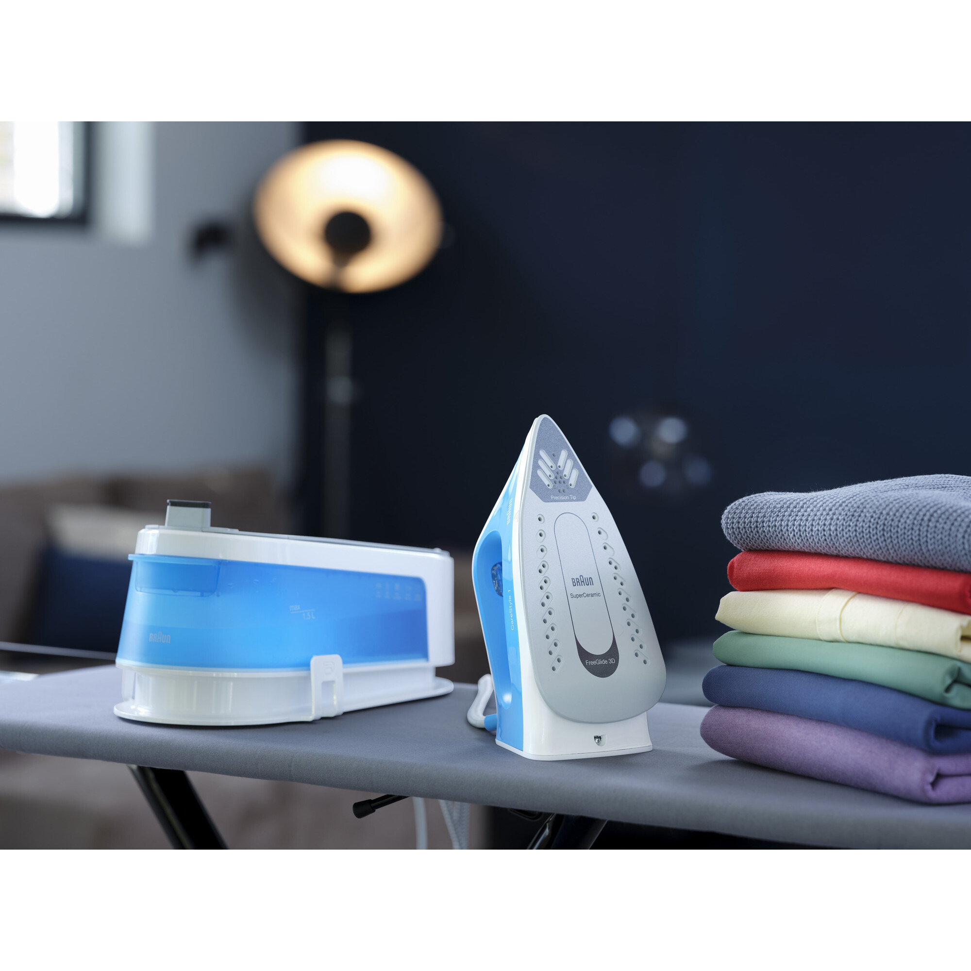 Voir la diapositive 4 : BRAUN Centrale vapeur IS1012BL - Blanc et bleu
