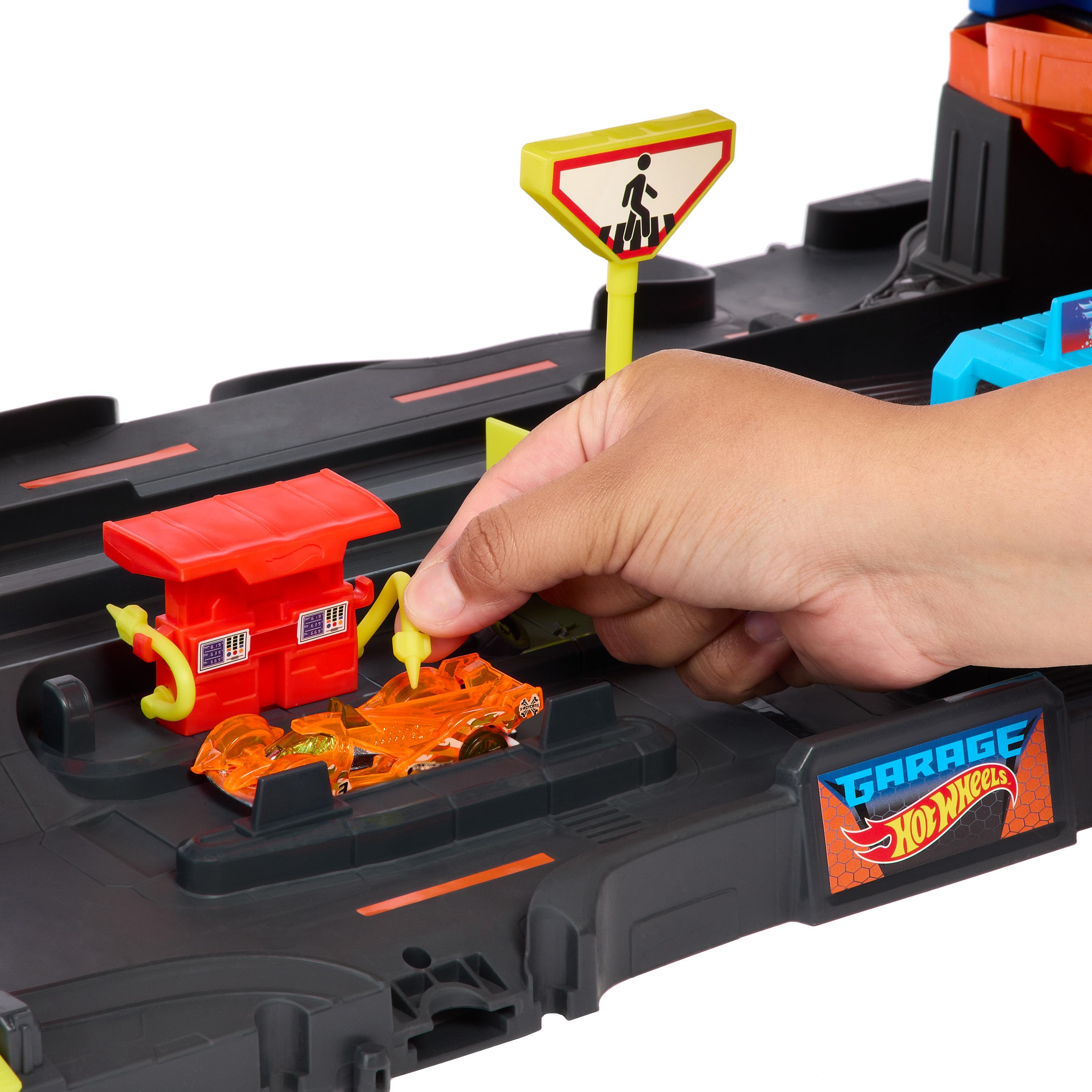 Voir la diapositive 12 : MATTEL Hot Wheels City - Super Garage Ultime - Coffret avec 2 voitures incluses