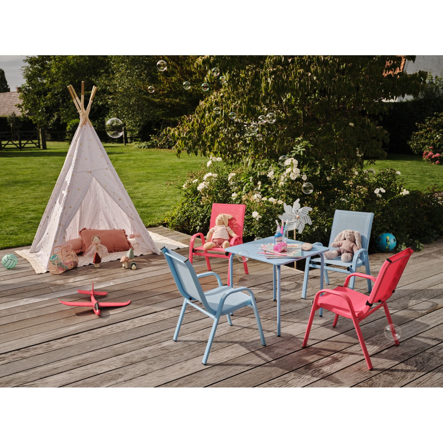 Voir la diapositive 2 : GARDENSTAR Table de jardin carrée enfant - Acier - Bleu
