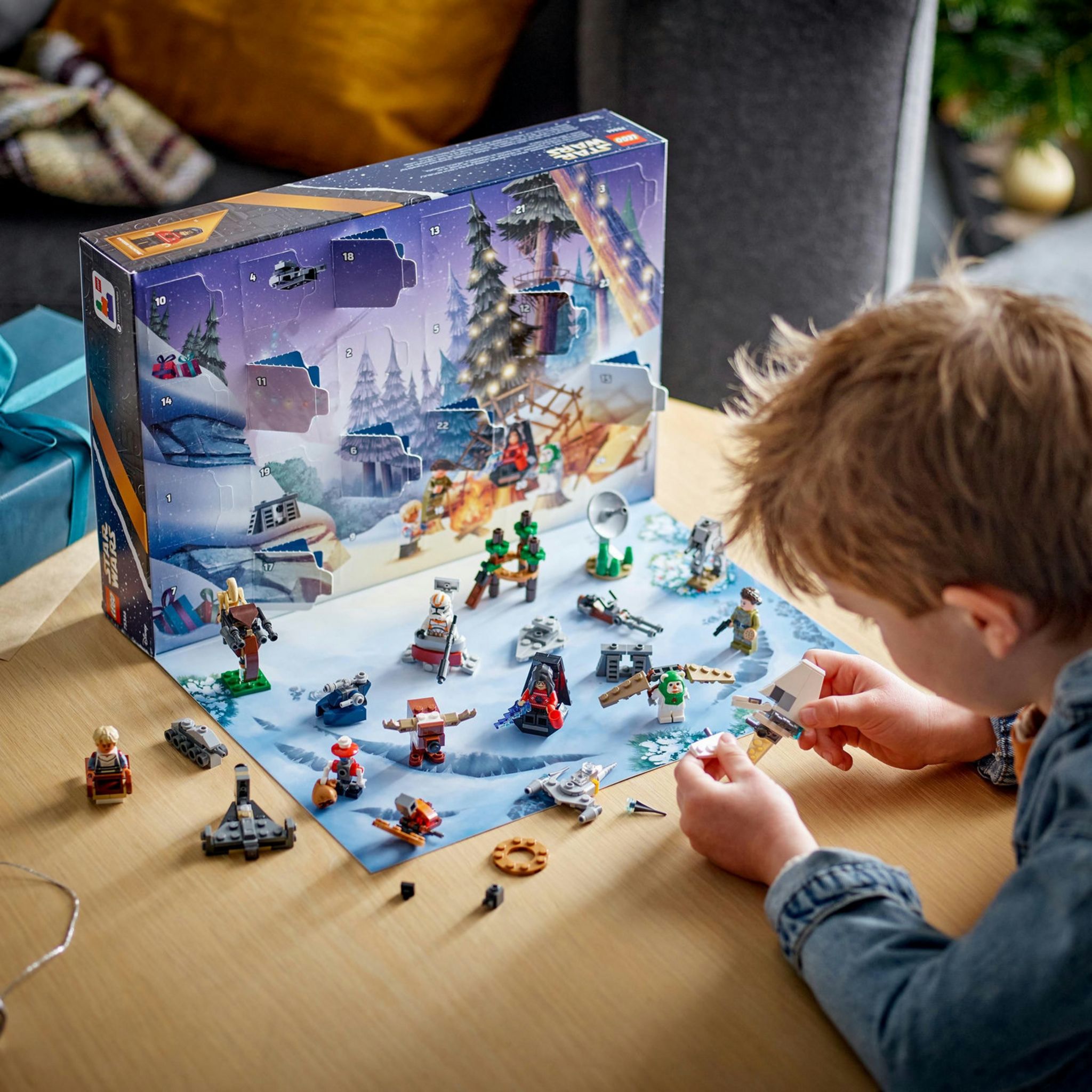 Voir la diapositive 3 : LEGO Star Wars 75366 - Calendrier de l Avent