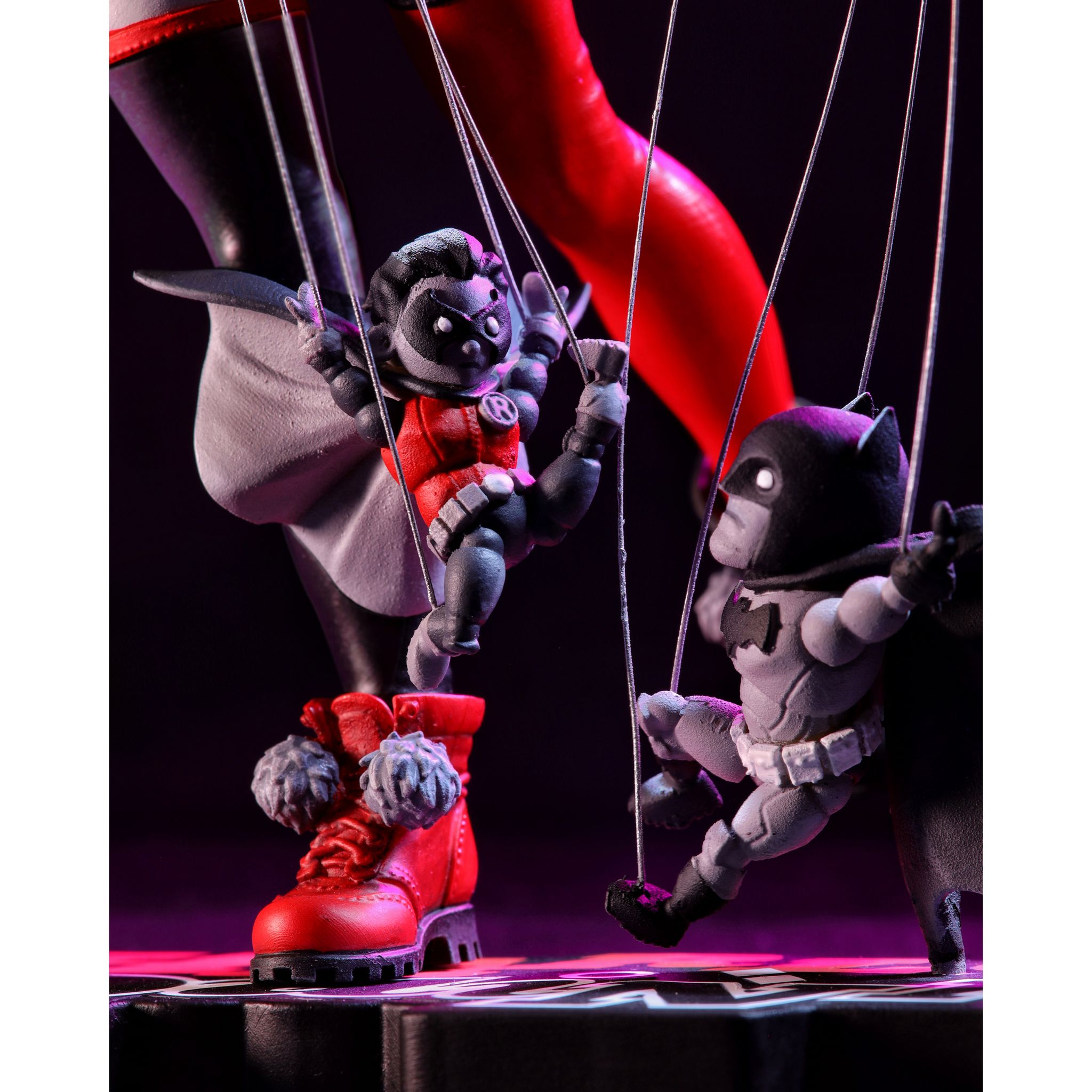 Voir la diapositive 3 : Statue en résine Harley Quinn de Guillem March - DC Comics