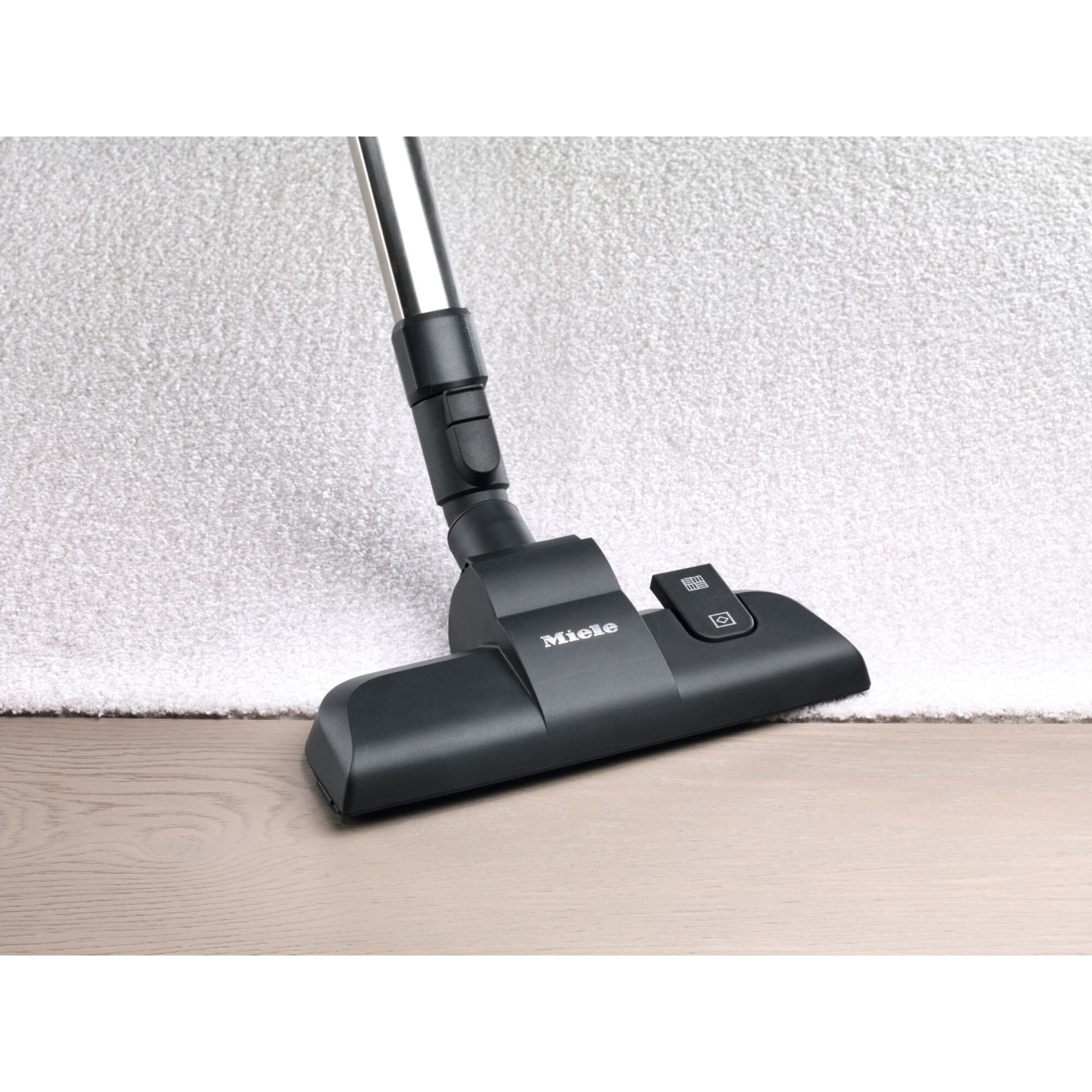 Voir la diapositive 5 : MIELE Aspirateur traîneau avec sac CLASSIC C1 POWERLINE - Rouge
