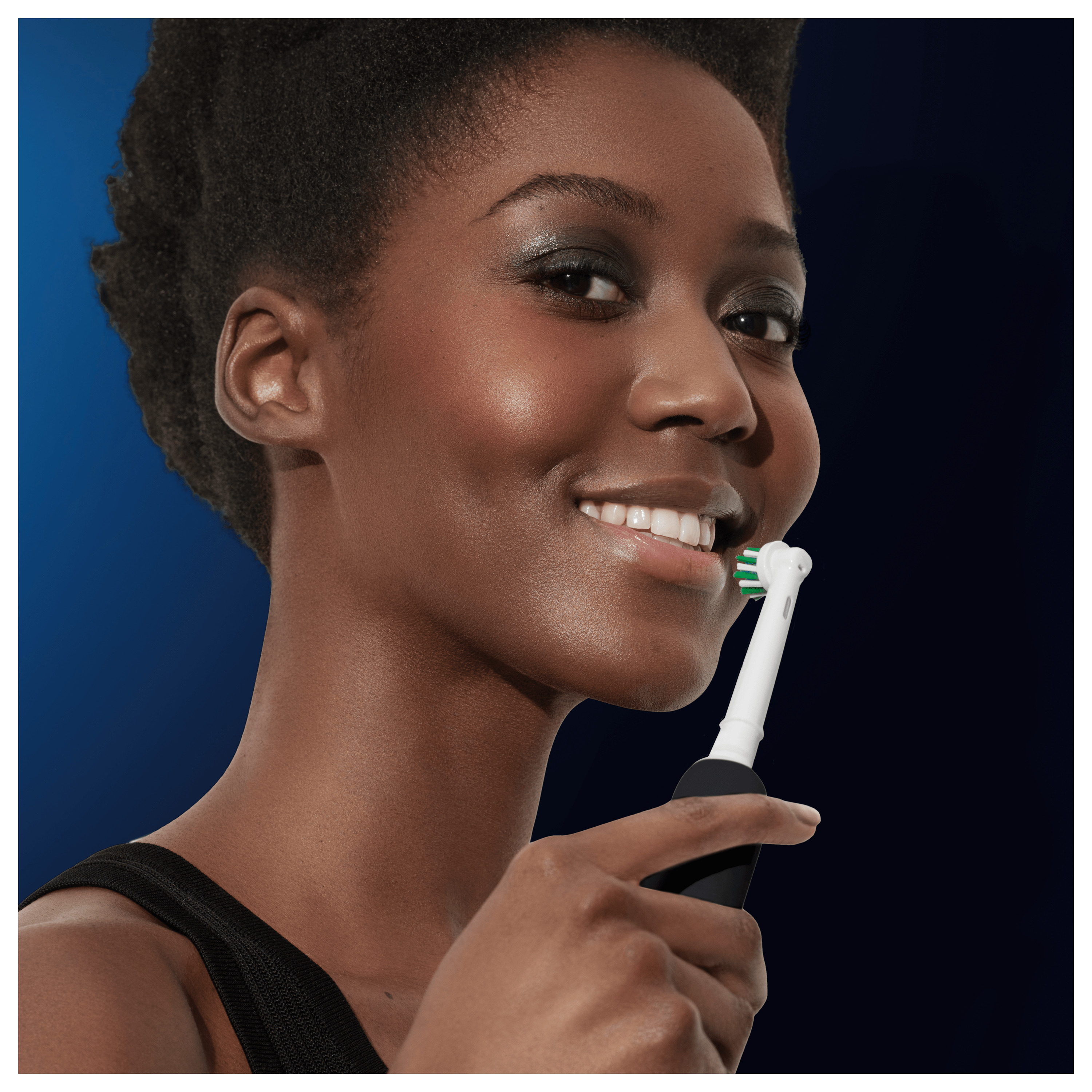 Voir la diapositive 8 : ORAL-B Brosse à dents électrique Pro 1 - Noir
