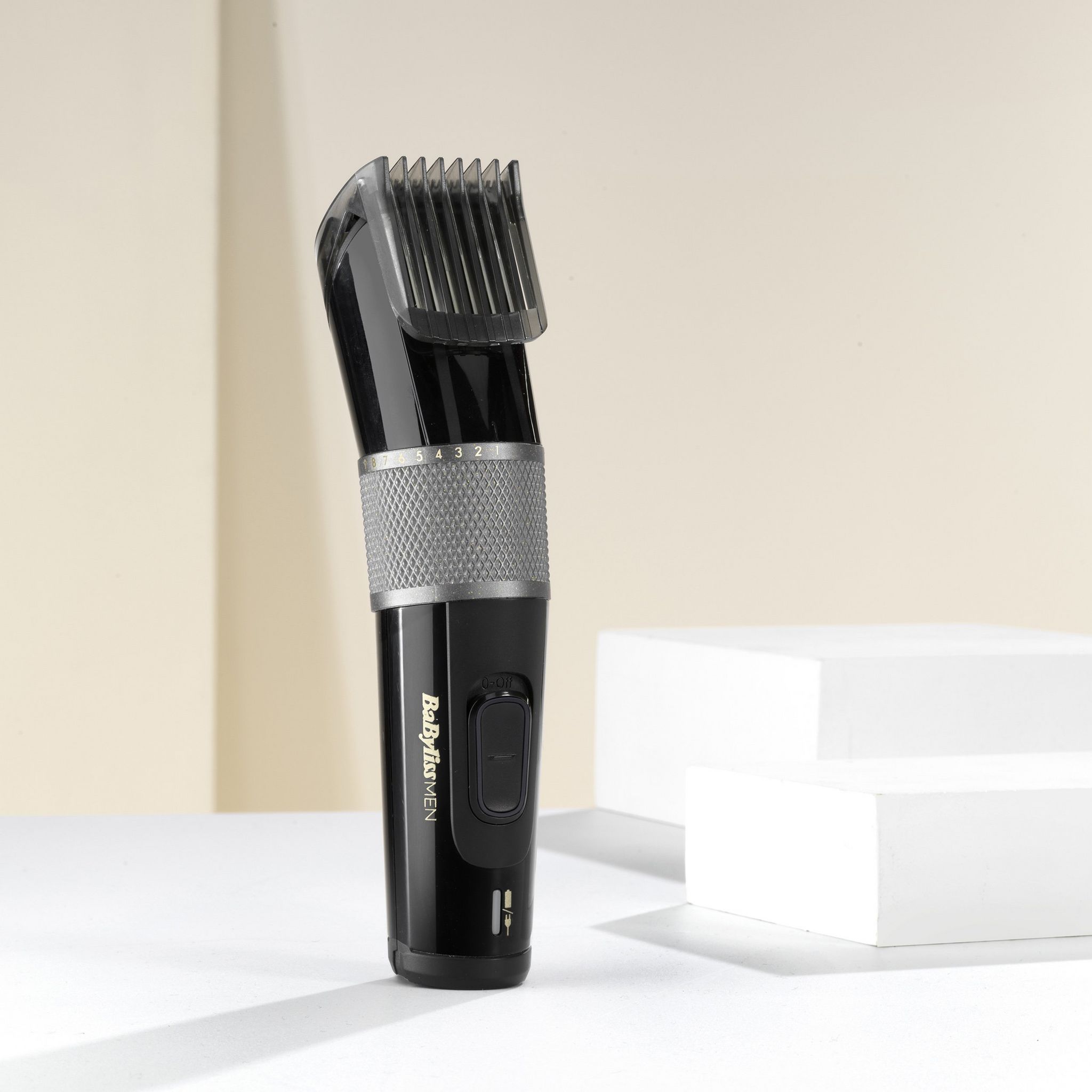 Voir la diapositive 3 : BABYLISS Tondeuse cheveux E973TE - Noir