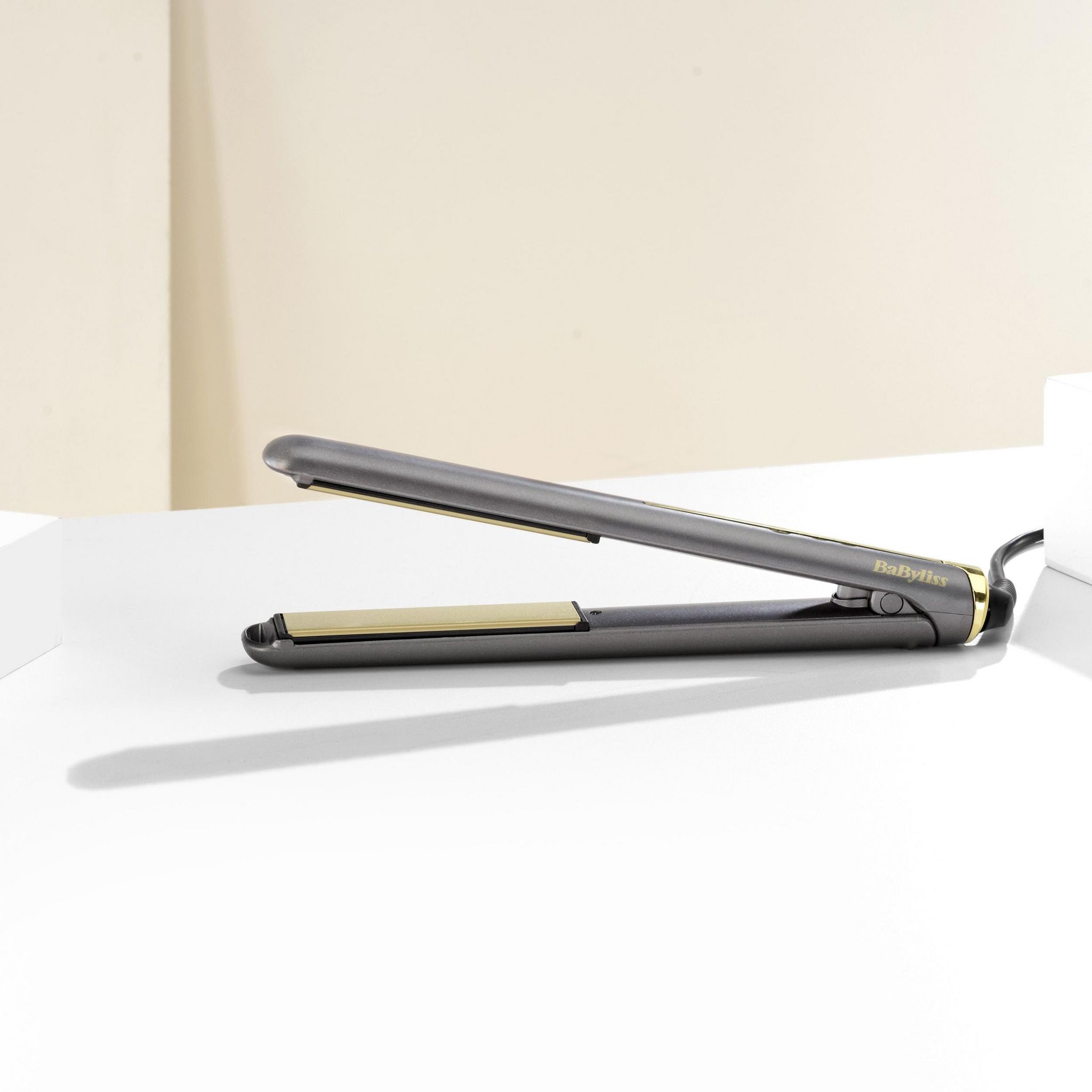 Voir la diapositive 5 : BABYLISS Lisseur 2513TE - Noir