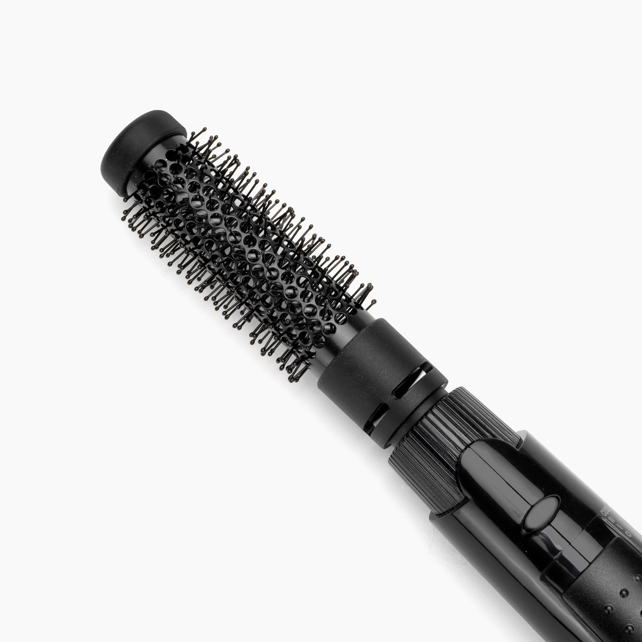 Voir la diapositive 5 : BABYLISS Brosse soufflante AS86E - Noir