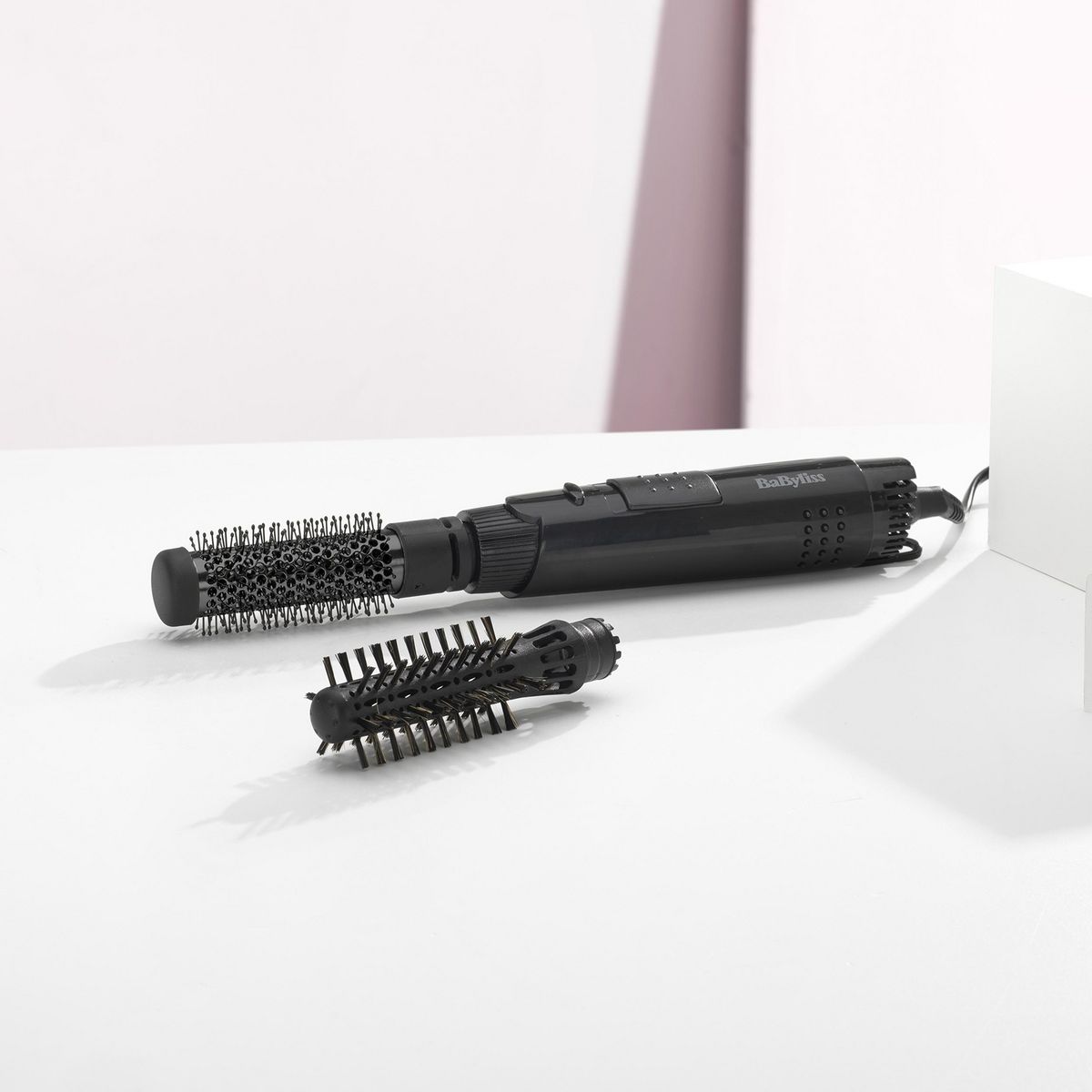 BABYLISS Brosse soufflante AS86E - Noir