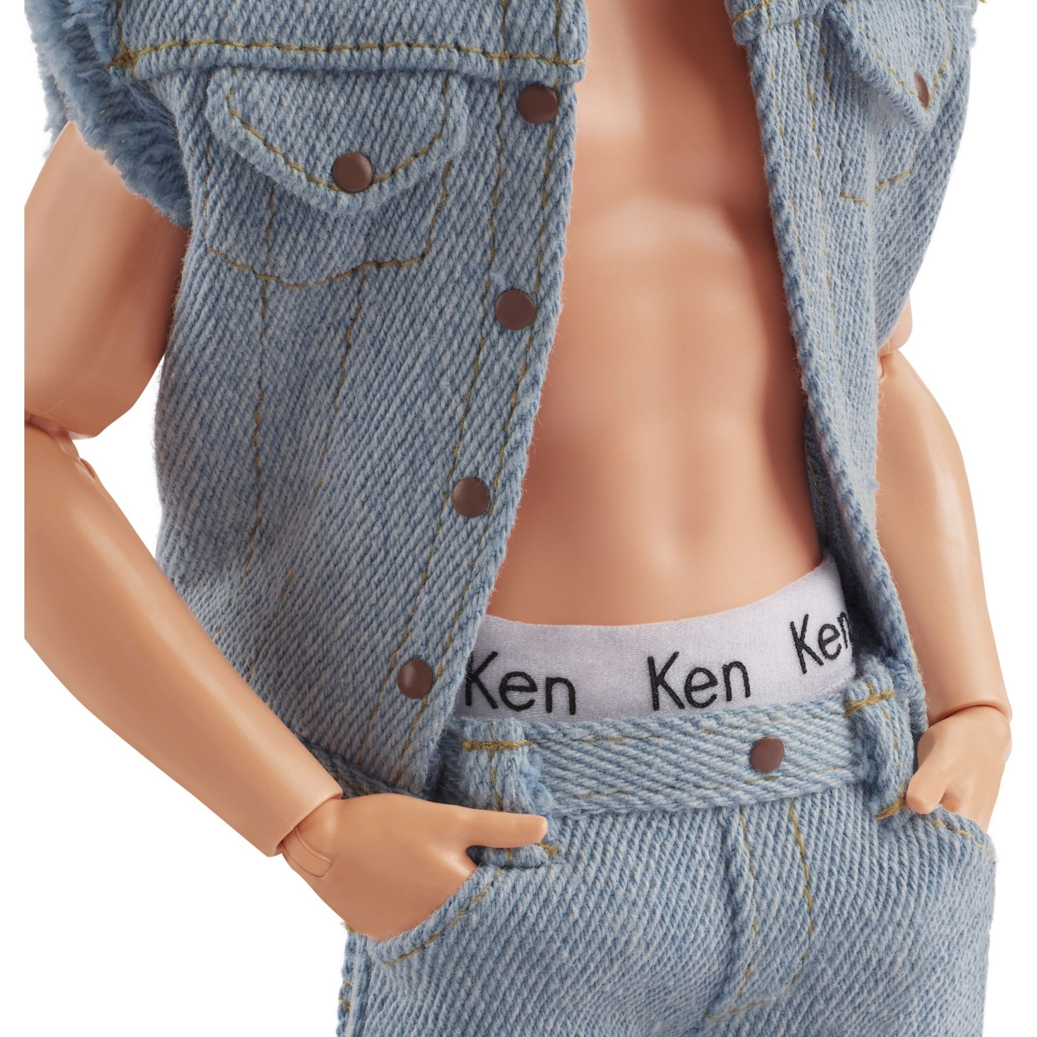 Voir la diapositive 5 : MATTEL Poupée Barbie Le film - Ken tenue en Jean