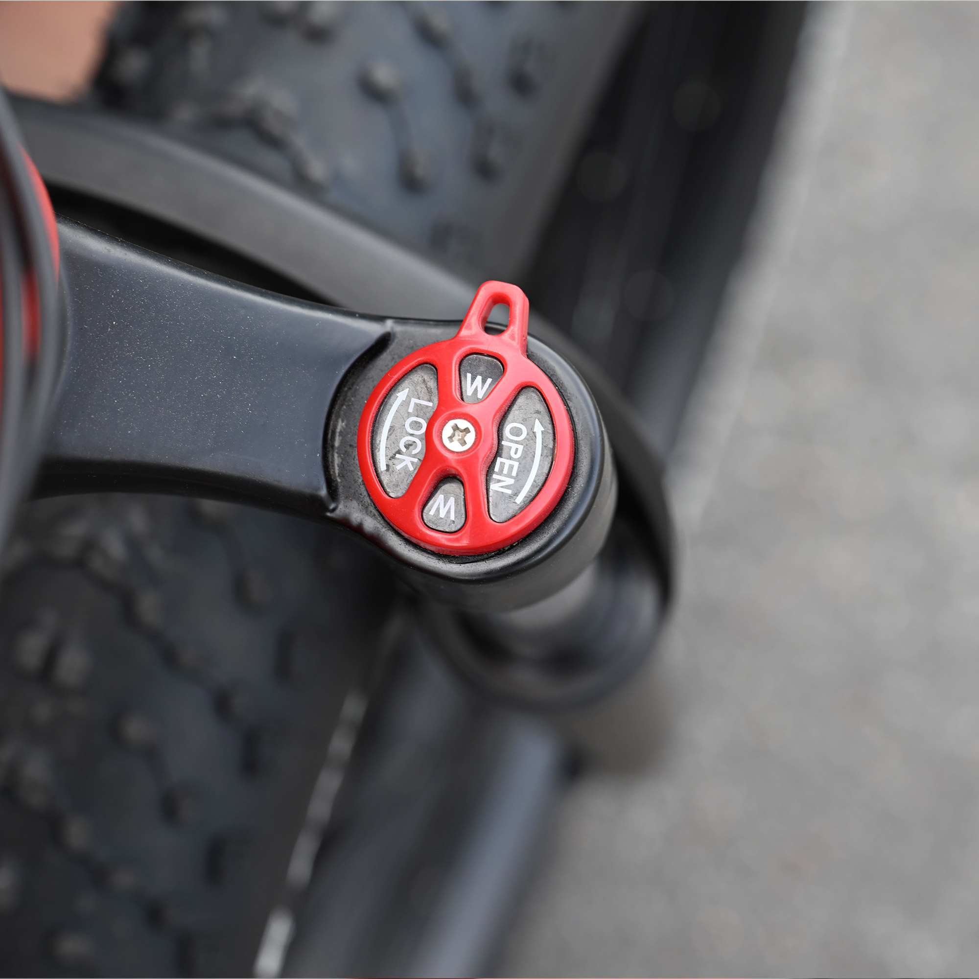 Voir la diapositive 3 : YEEP.ME Vélo avec Assistance Électrique Holiday 26 pouces - Rouge