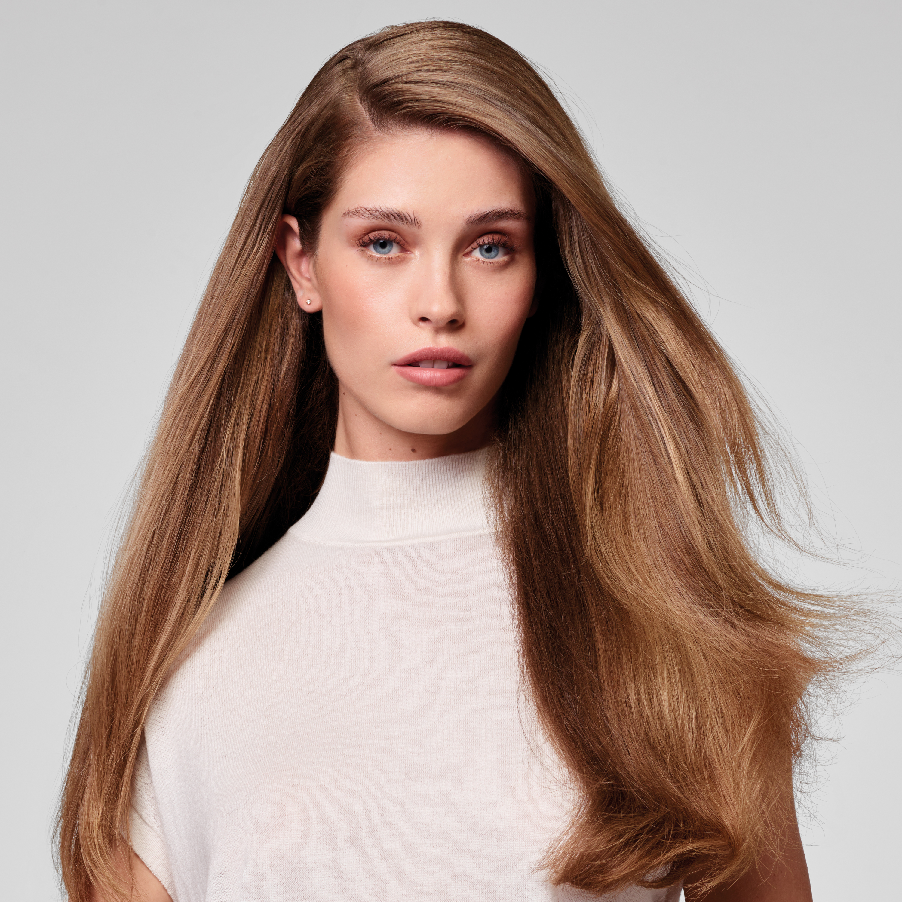 Voir la diapositive 3 : BABYLISS Sèche cheveux pro 6716DE - Noir