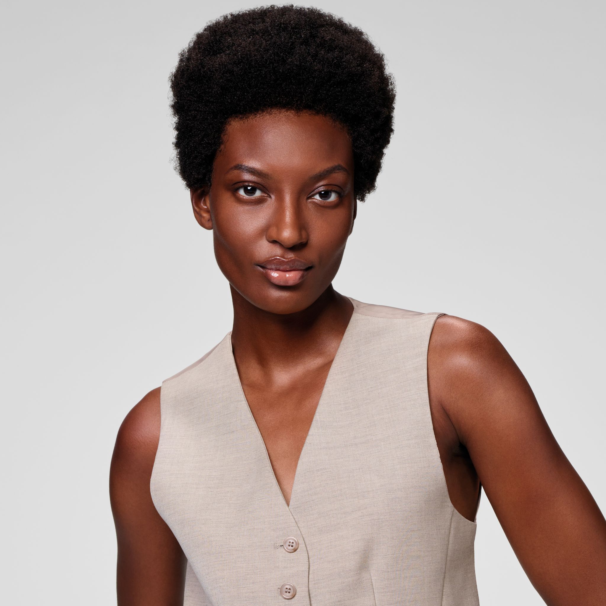 Voir la diapositive 5 : BABYLISS Sèche cheveux pro 6716DE - Noir