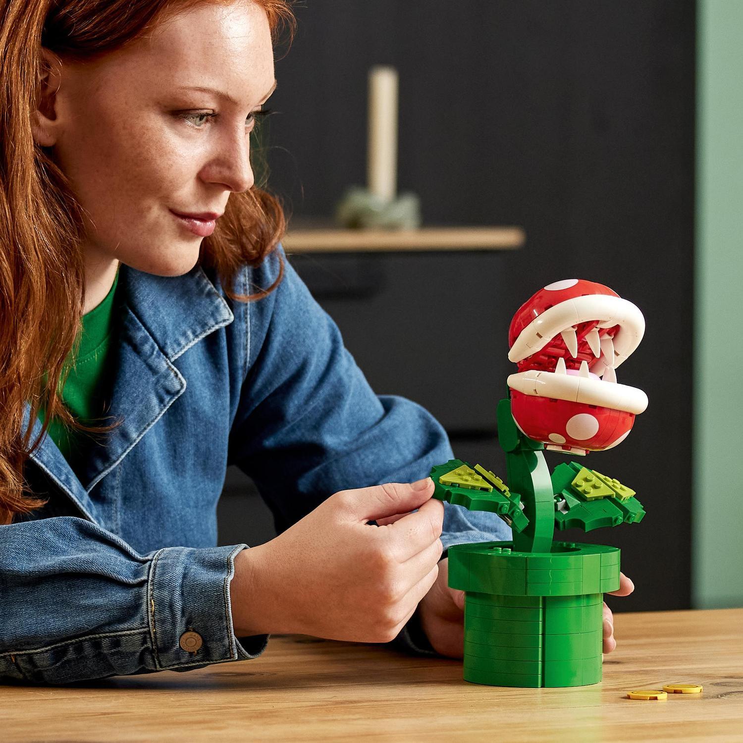 Voir la diapositive 7 : LEGO Super Mario 71426 Plante Piranha, Figurine Articulée avec Tube et 2 Pièces, Maquette pour Adultes, Idée Cadeau