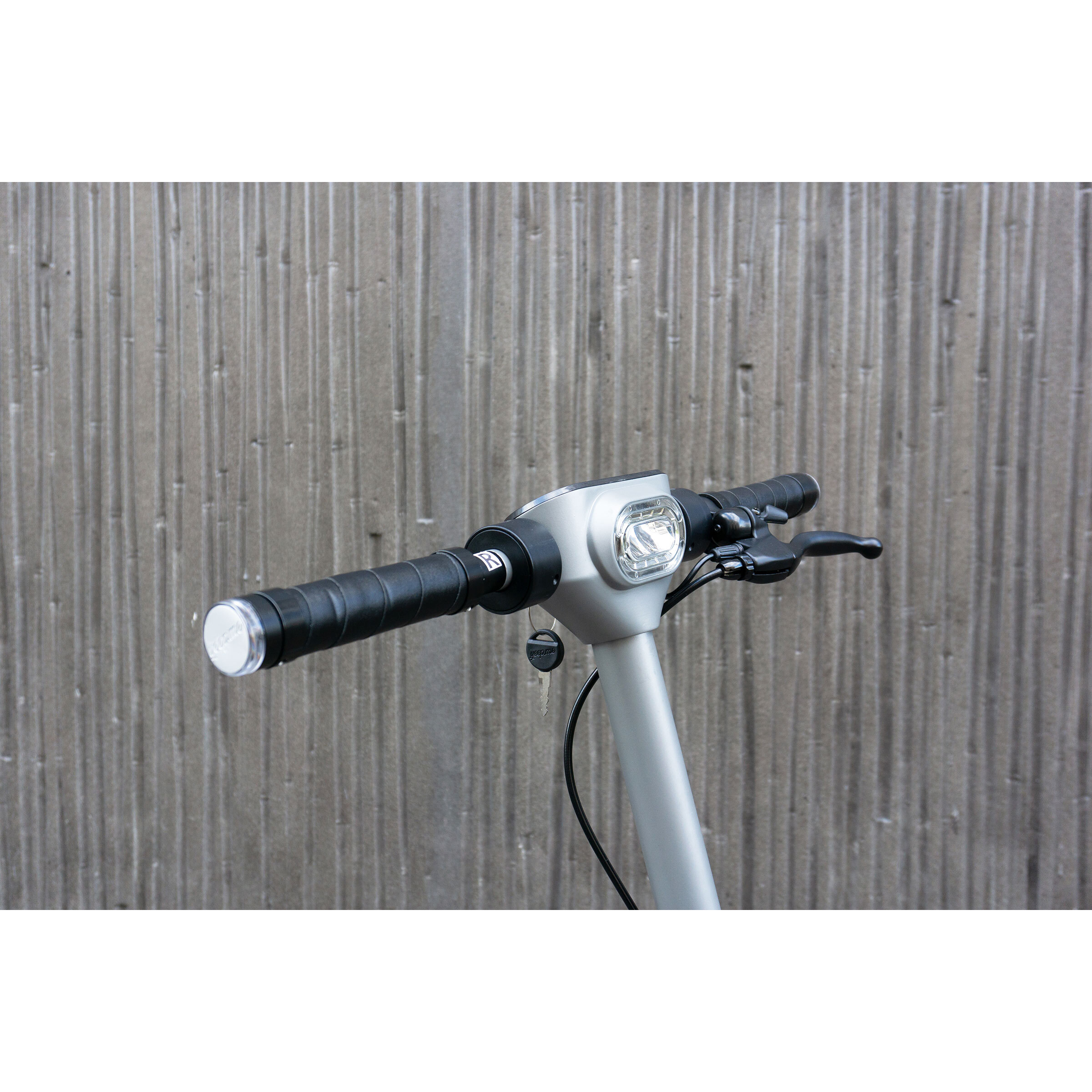 Voir la diapositive 5 : YEEP.ME Trottinette électrique  85 SIGNATURE